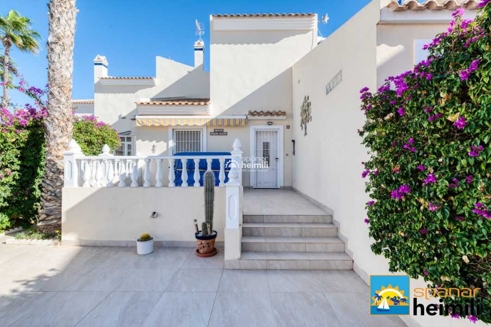 Herverkoop - Geschakelde woning -
Playa flamenca