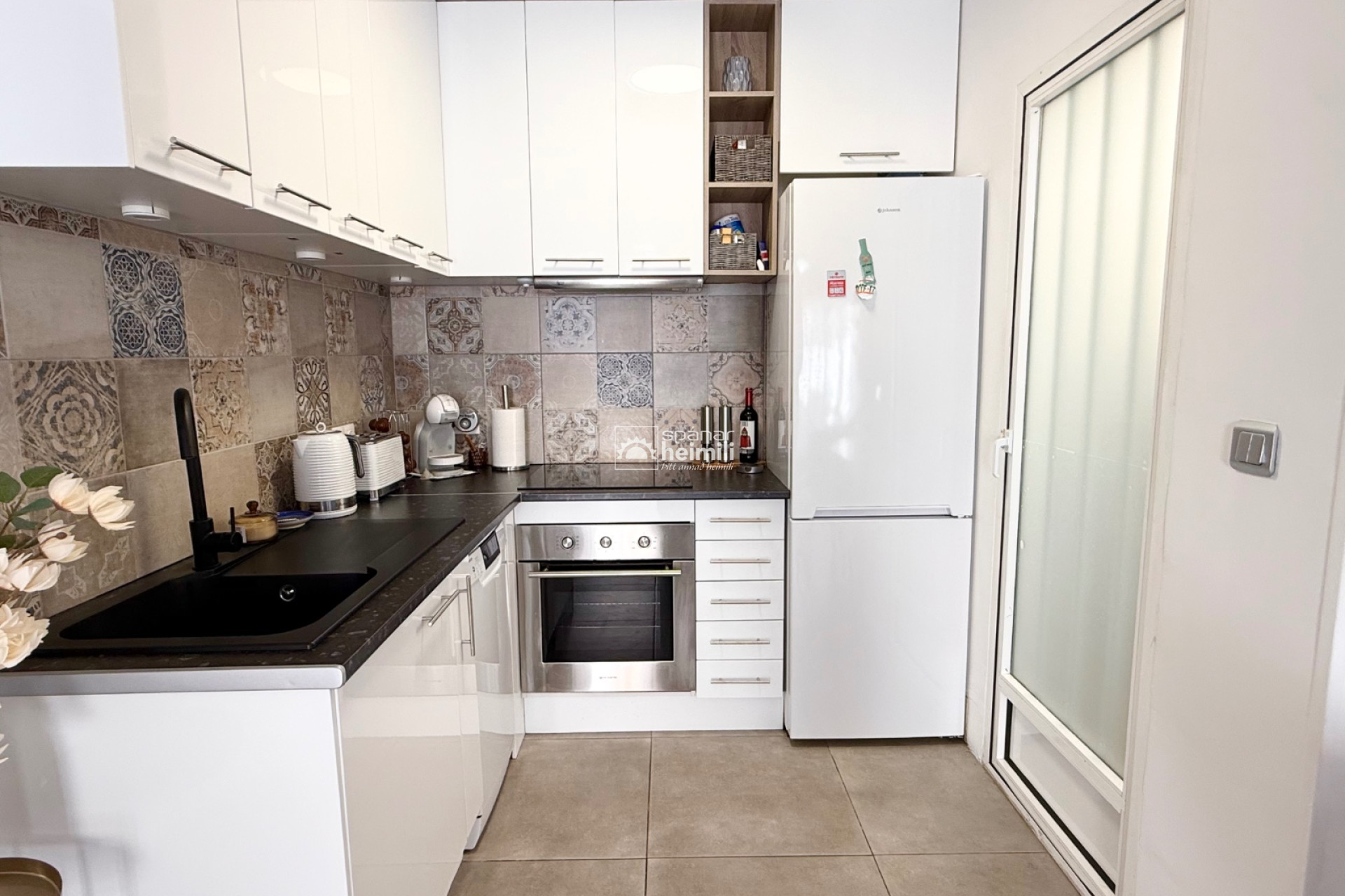 Herverkoop - Geschakelde woning -
Torrevieja