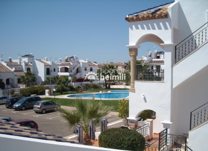 Herverkoop - Geschakelde woning -
Villamartin