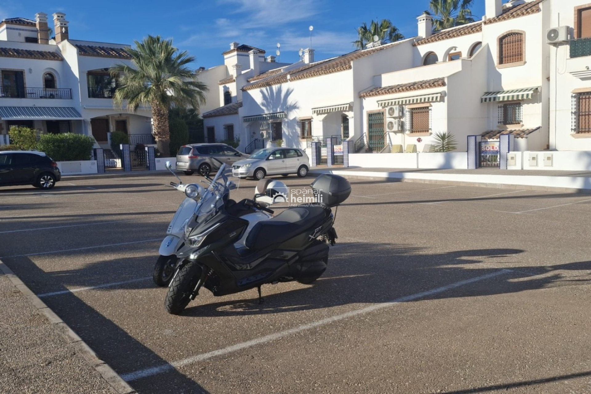 Herverkoop - Geschakelde woning -
Villamartin