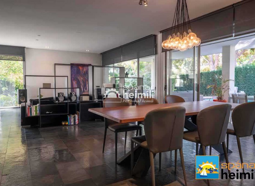 Herverkoop -  -
Los Altos/Los Balcones