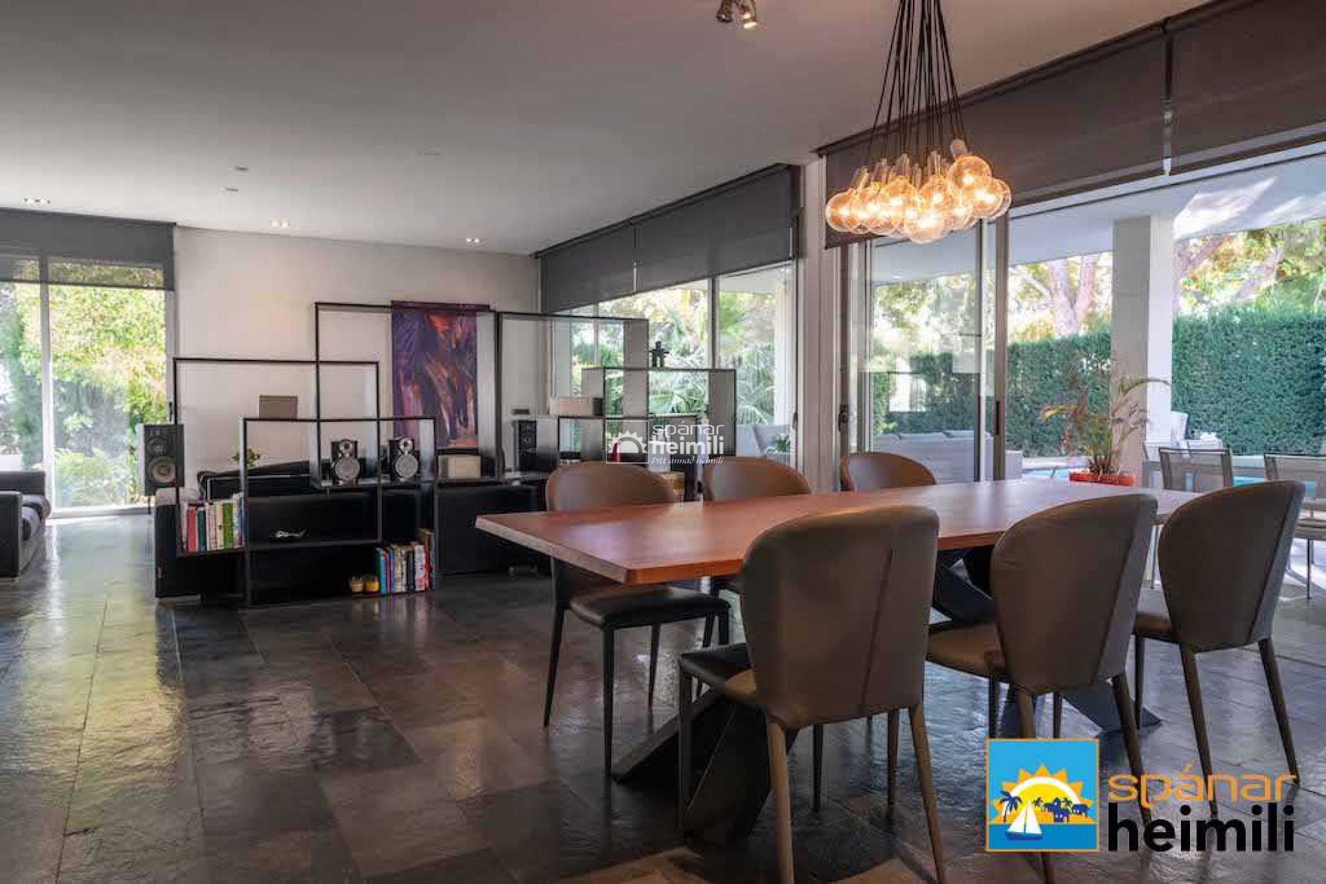 Herverkoop -  -
Los Altos/Los Balcones