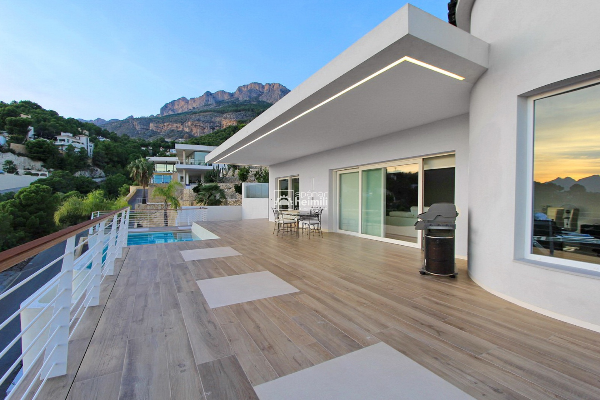 Herverkoop - Villa -
Albir, Alfaz / Altea - Altea
