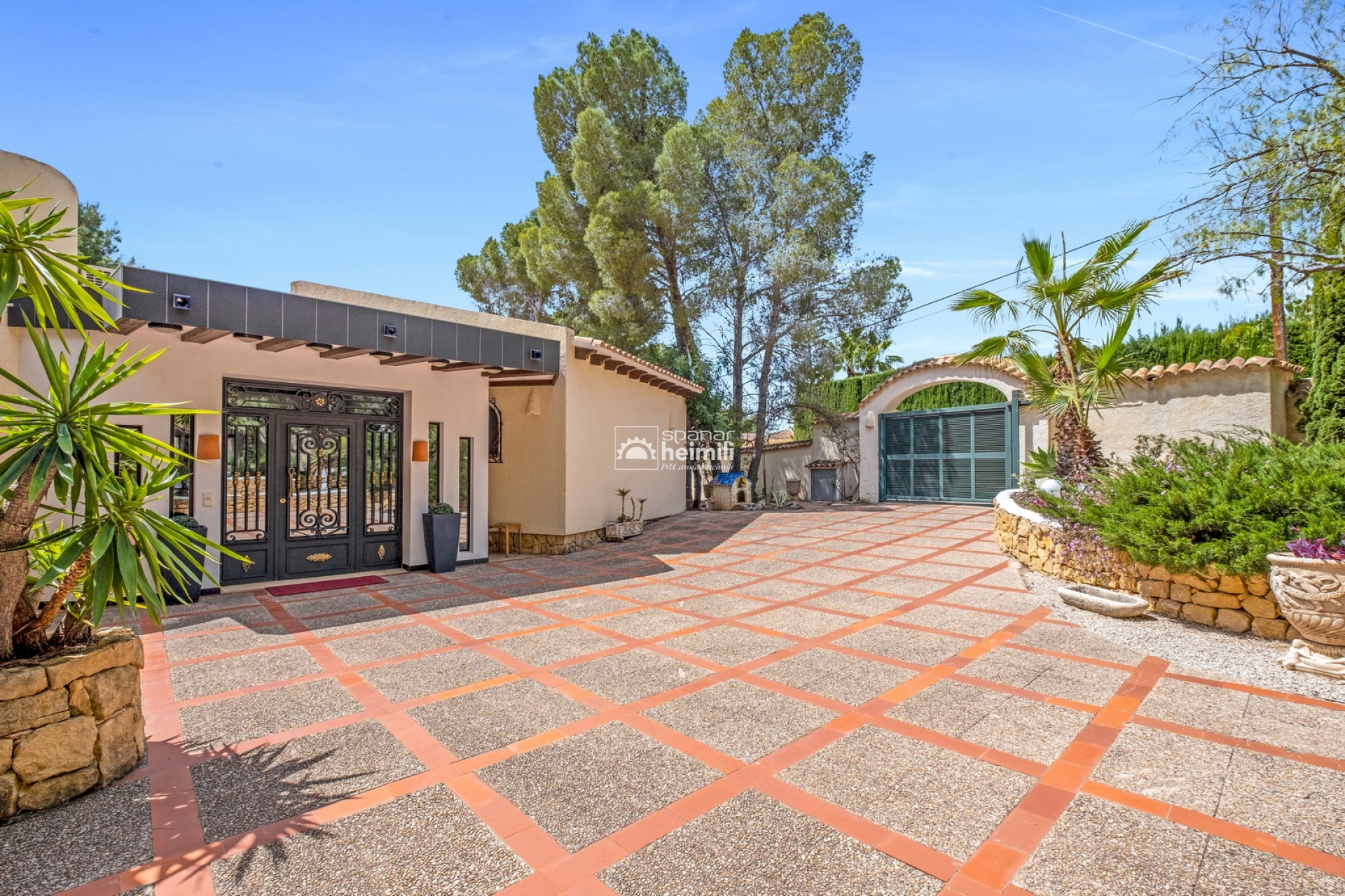 Herverkoop - Villa -
Albir, Alfaz / Altea - Altea