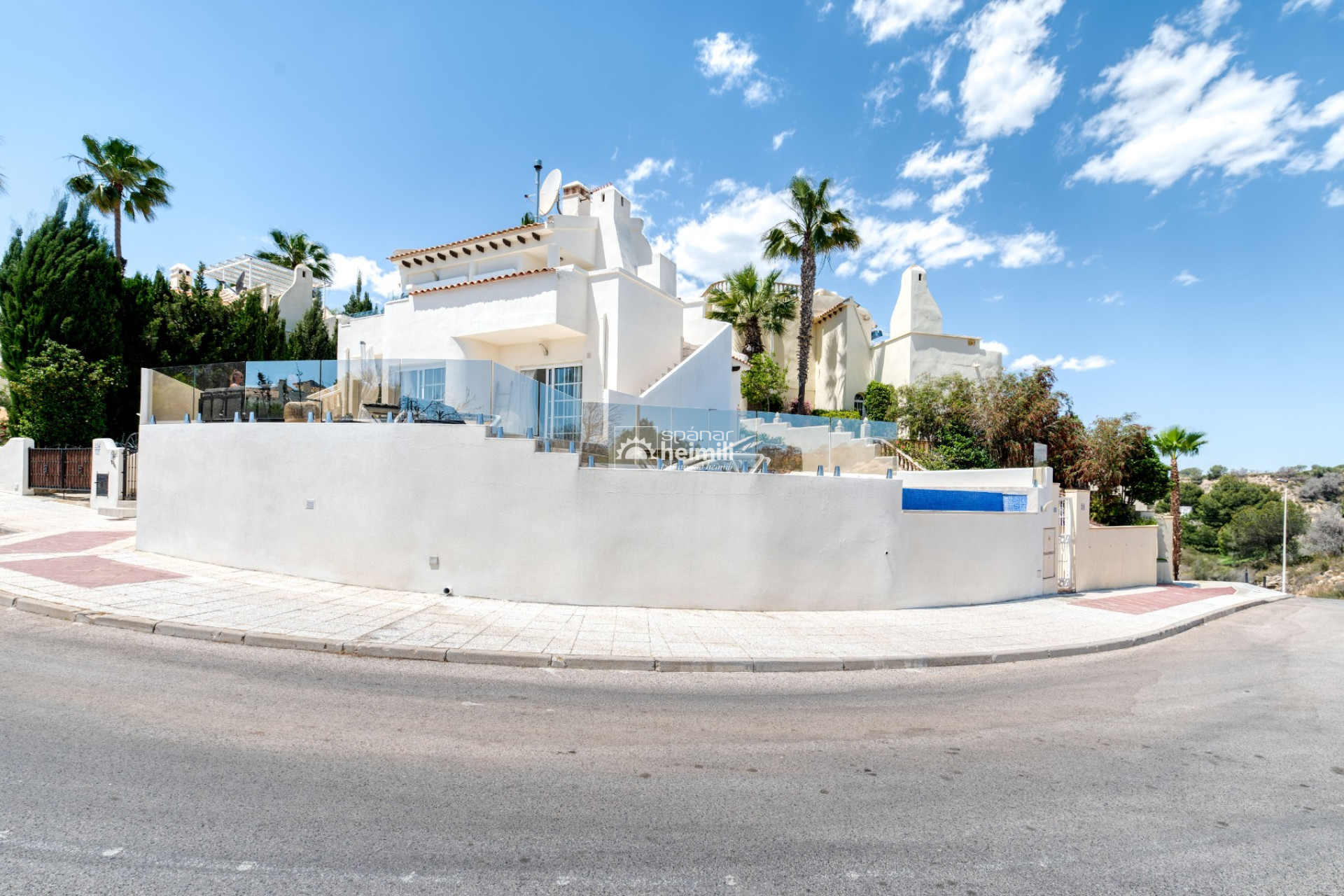 Herverkoop - Villa -
Campoamor/Las Ramblas