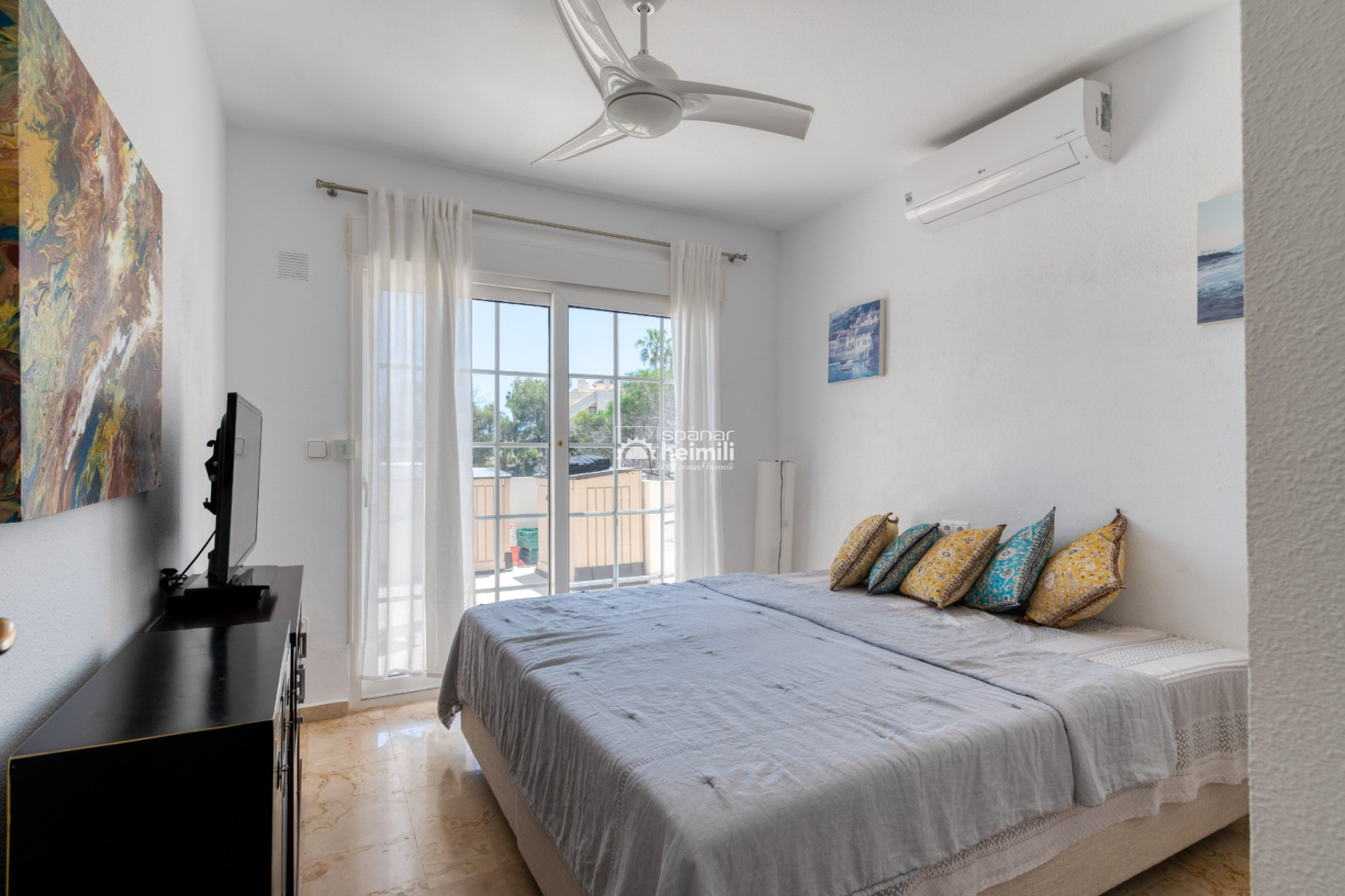 Herverkoop - Villa -
Campoamor/Las Ramblas