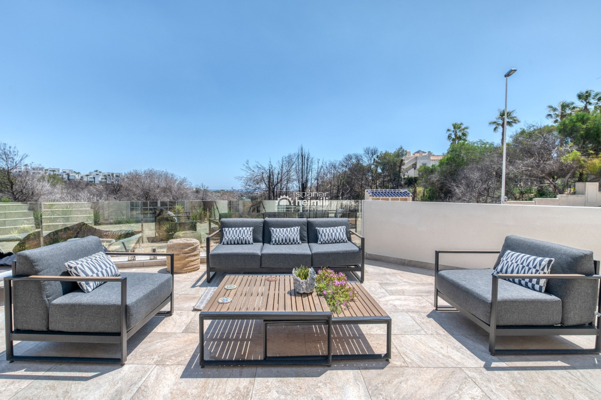 Herverkoop - Villa -
Campoamor/Las Ramblas