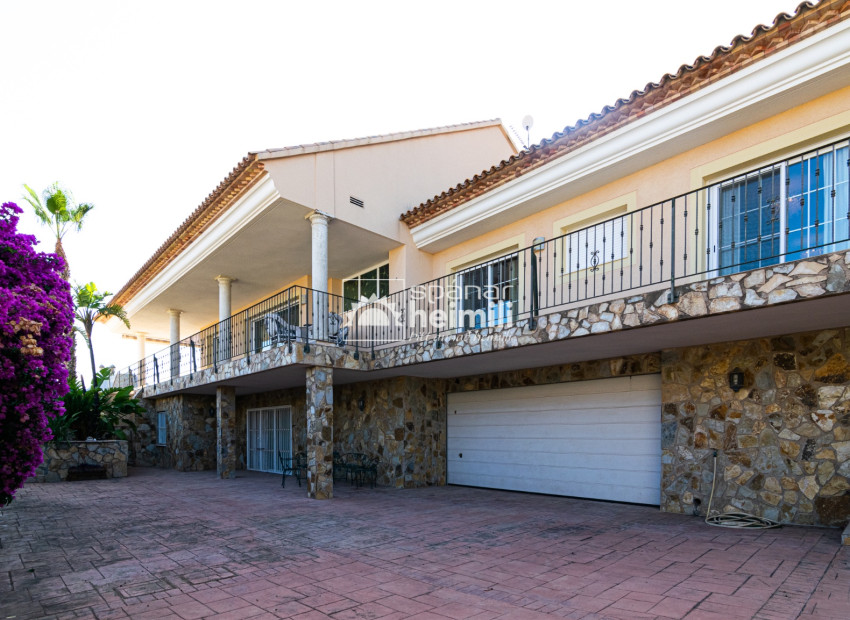 Herverkoop - Villa -
La Nucia/Polop - La Nucia