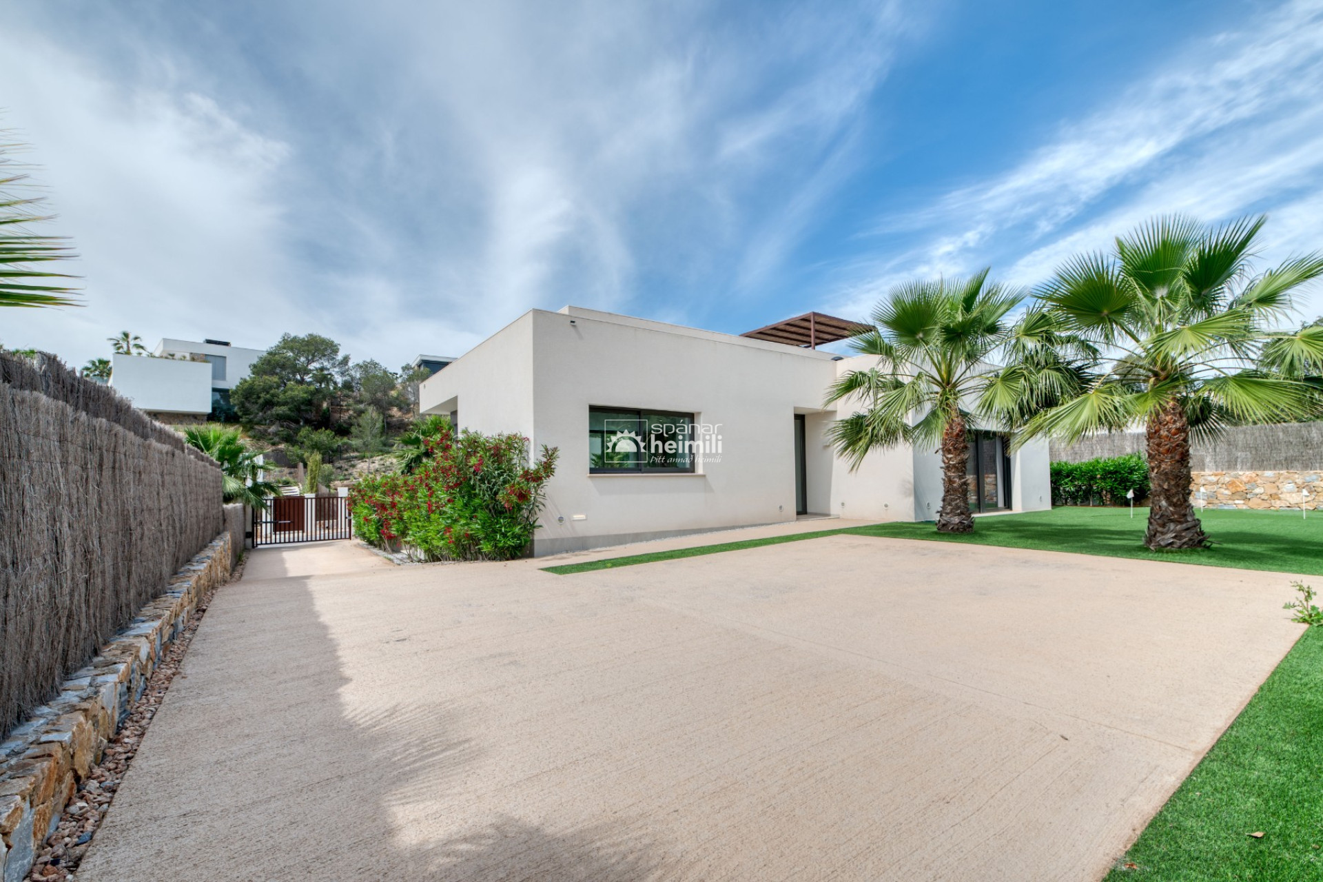 Herverkoop - Villa -
Las Colinas