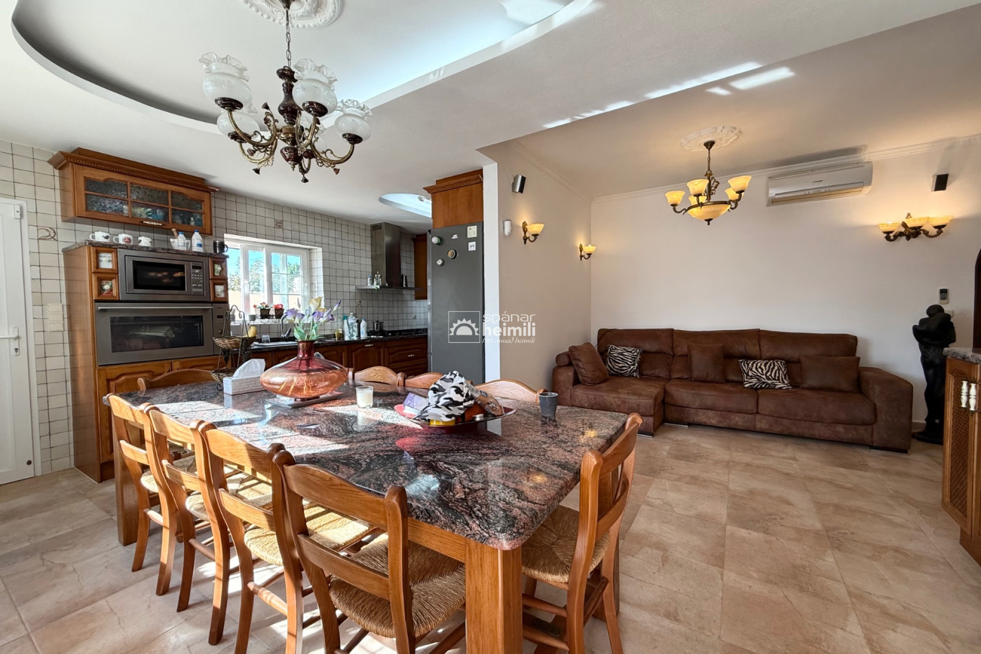 Herverkoop - Villa -
Los Alcazares