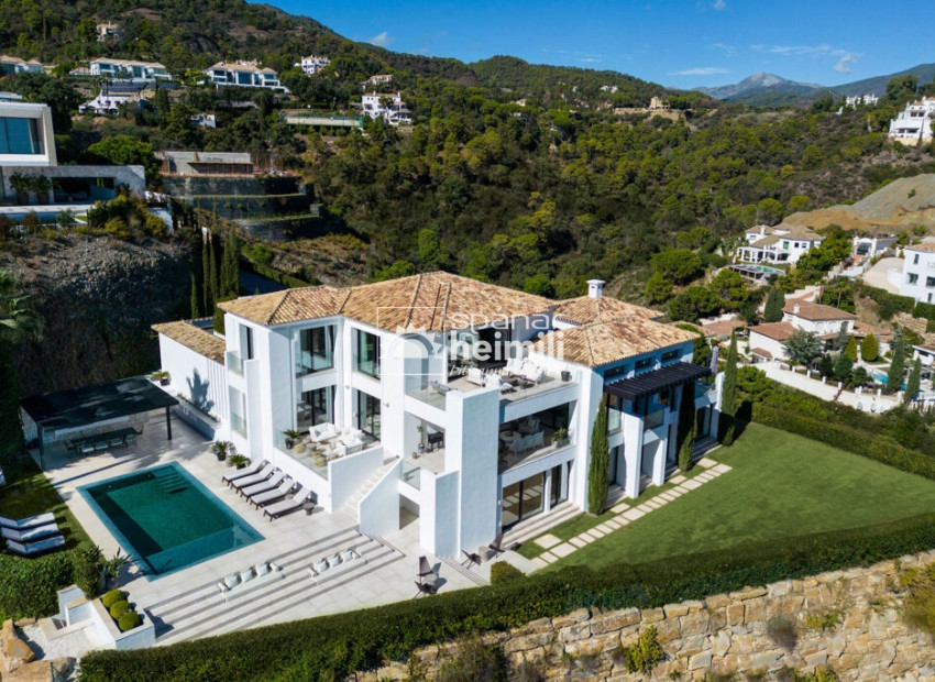 Herverkoop - Villa -
Málaga/Marbella - Marbella