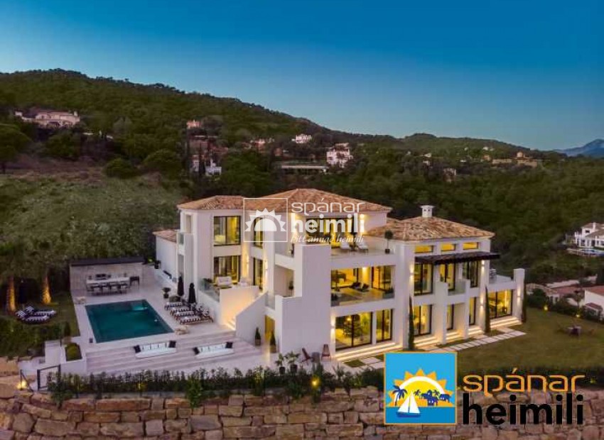 Herverkoop - Villa -
Málaga/Marbella - Marbella