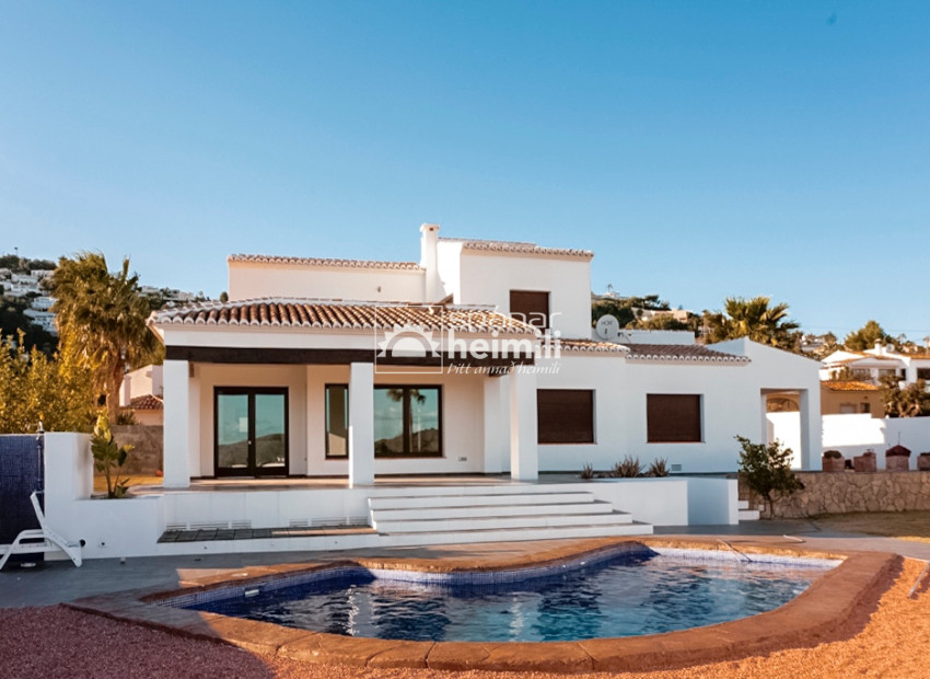 Herverkoop - Villa -
Moraira