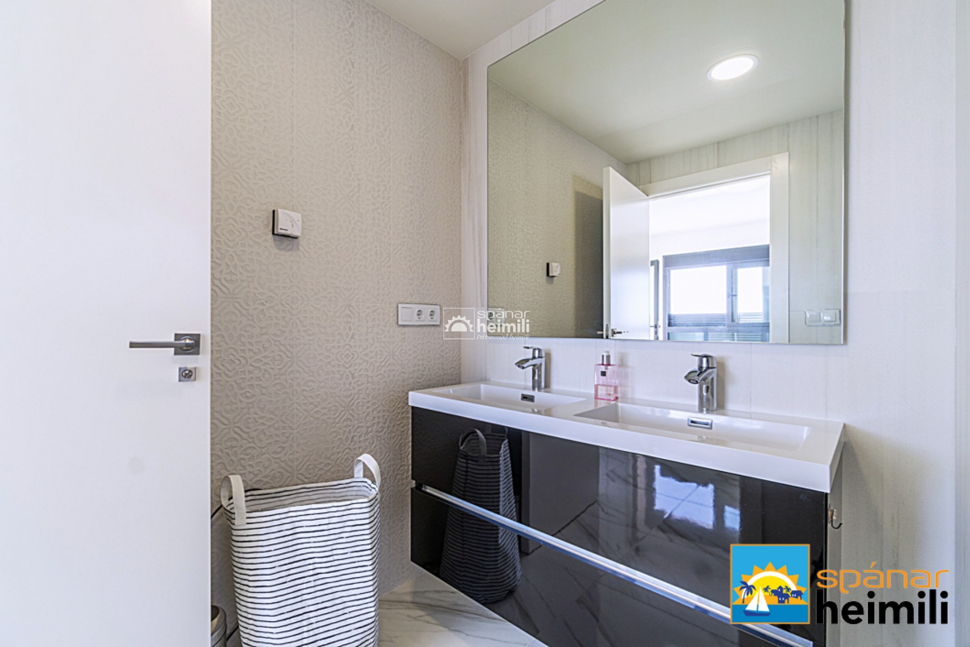 Herverkoop - Villa -
San Miguel