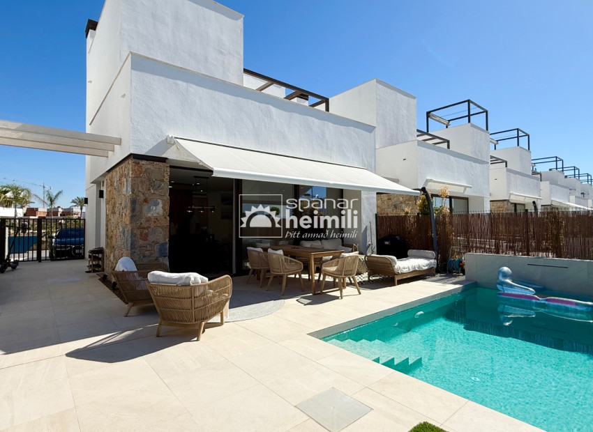 Herverkoop - Villa -
Santa Rosalia
