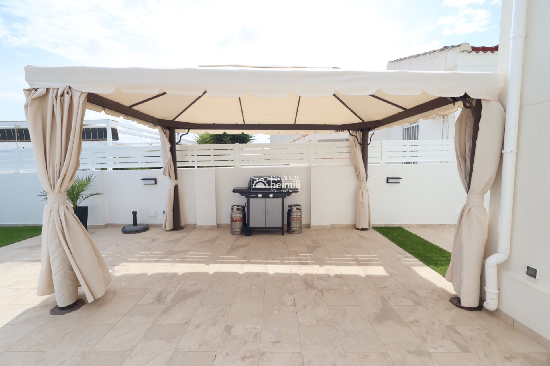 Herverkoop - Villa -
Torrevieja