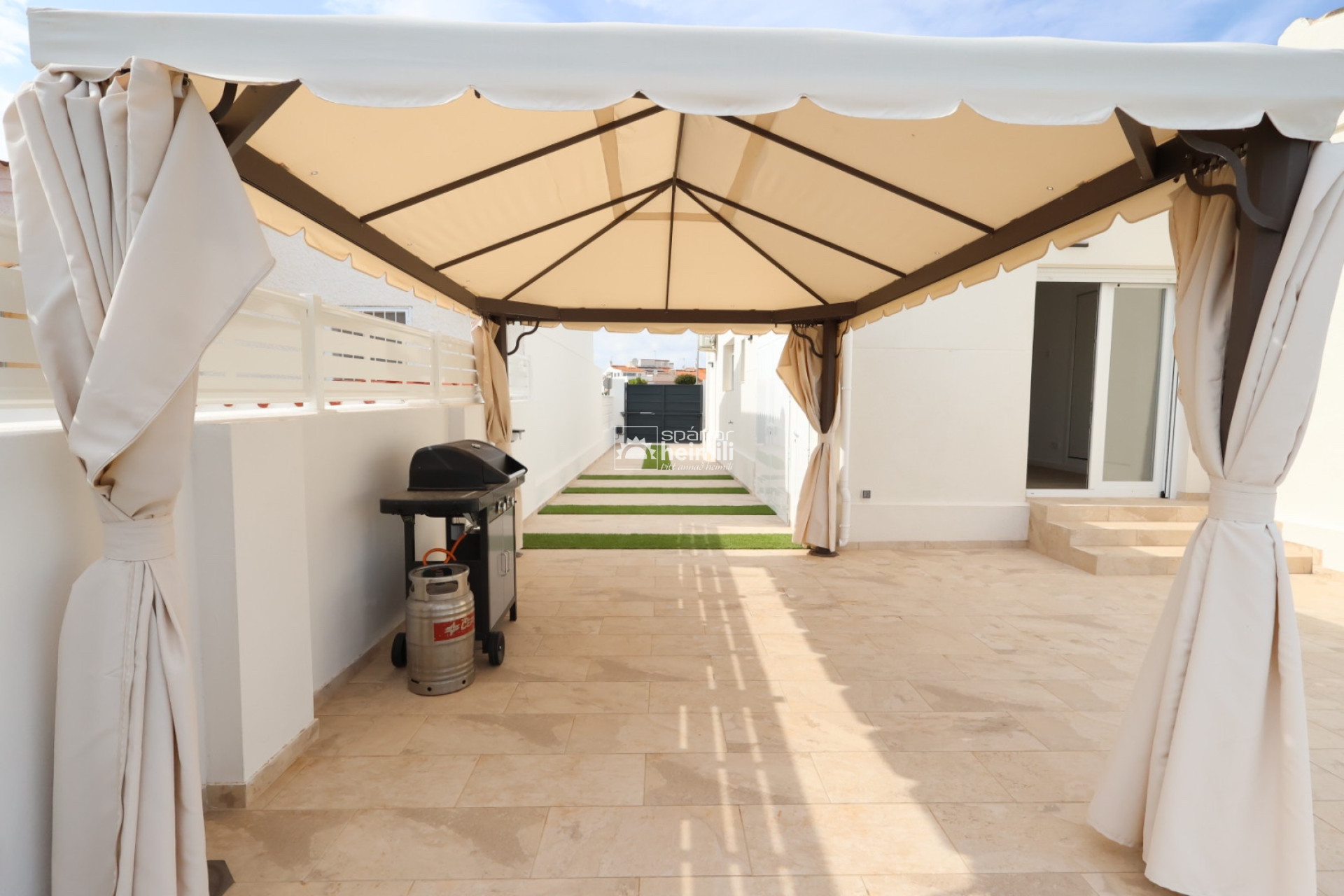 Herverkoop - Villa -
Torrevieja