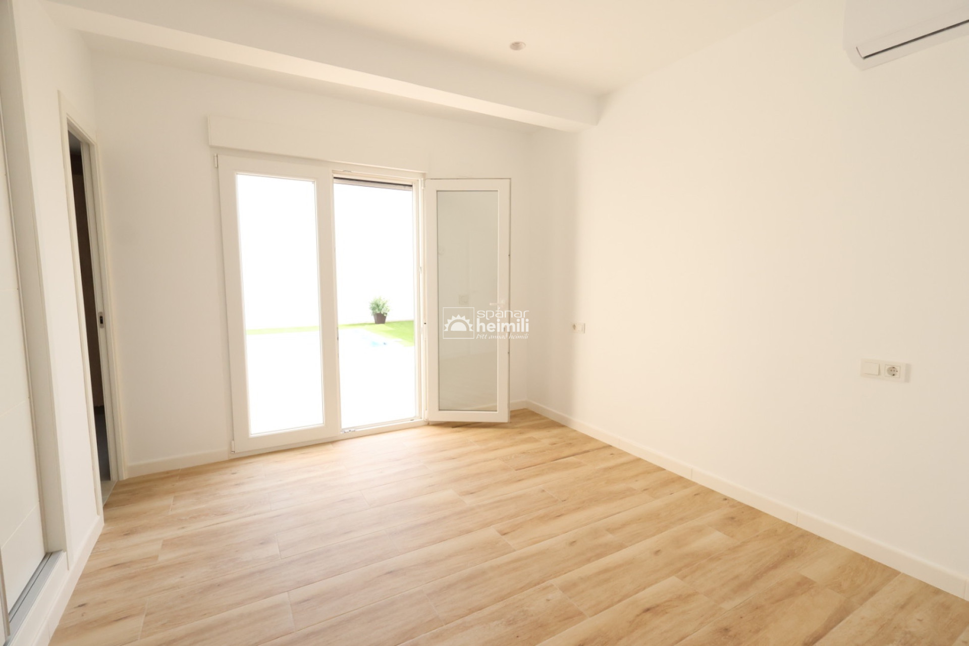 Herverkoop - Villa -
Torrevieja