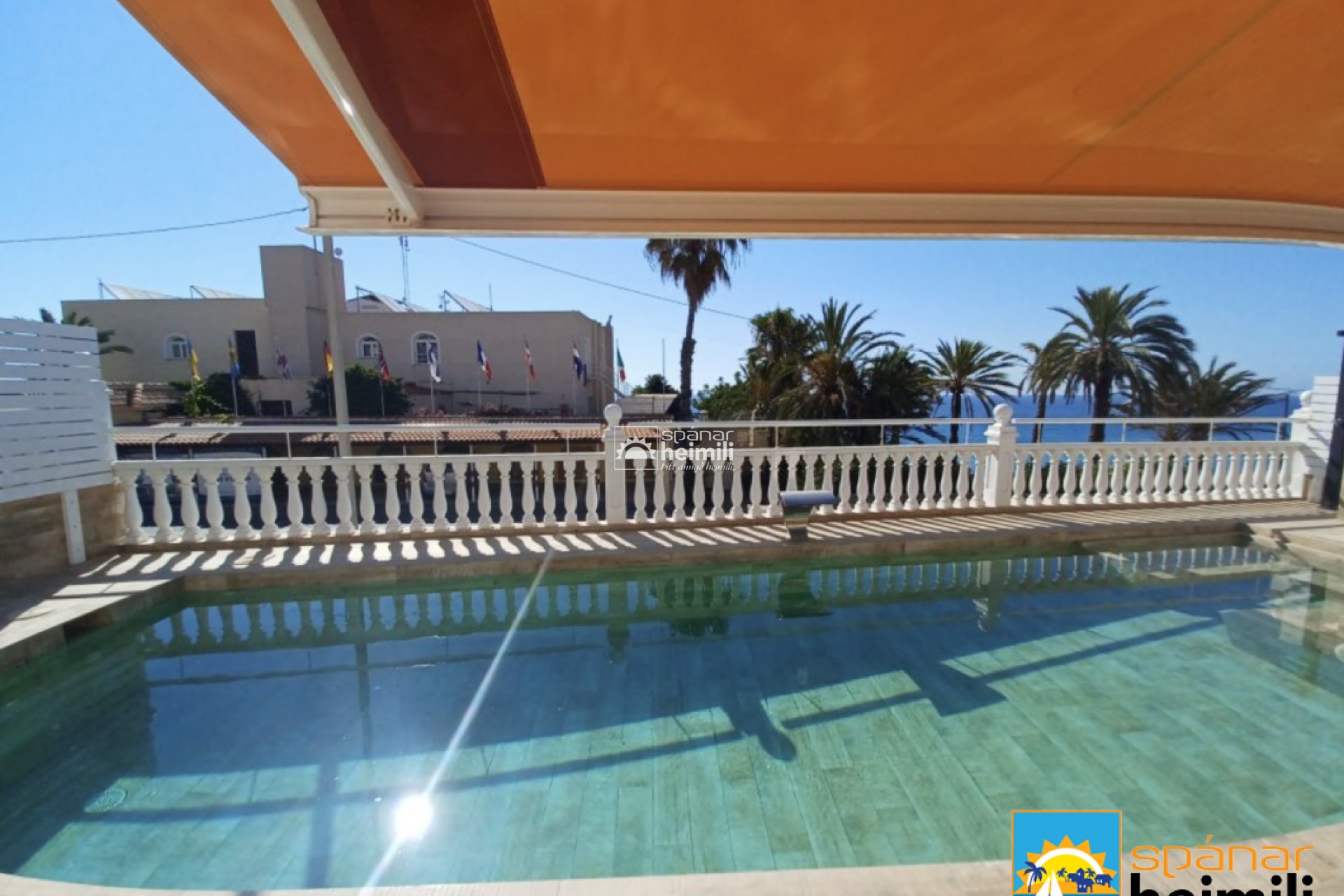 Herverkoop - Villa -
Torrevieja