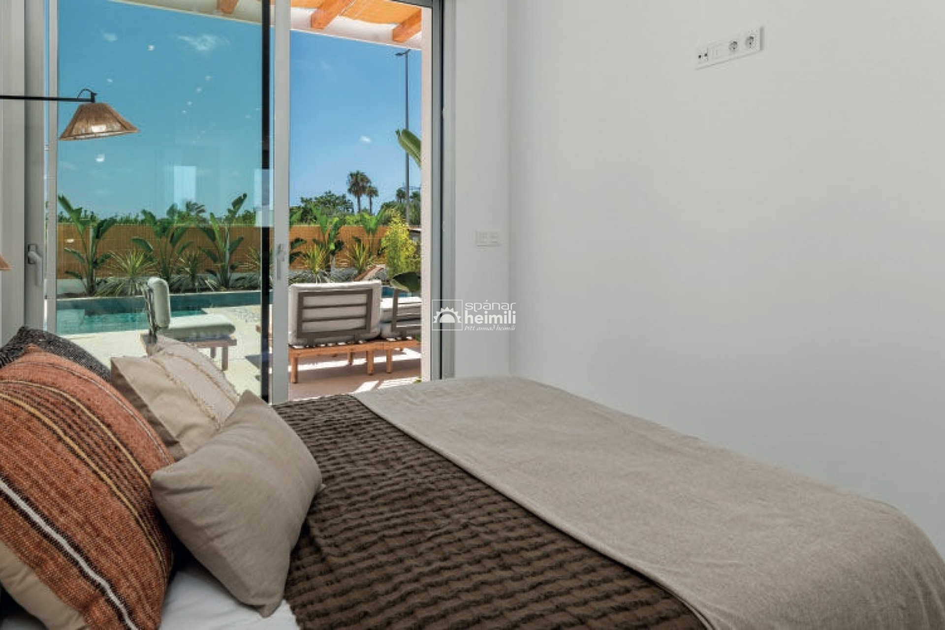 Long Term Rental - Semi-detached house -
Daya Nueva/Dolores