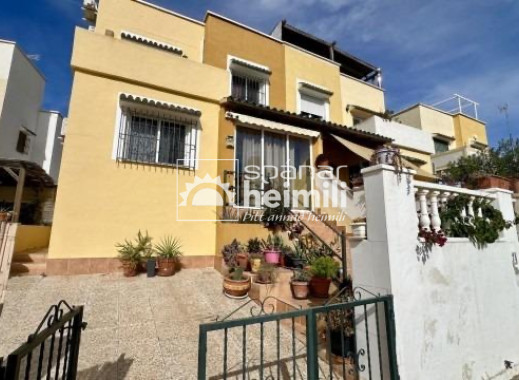 Mitoyenne - Revente -
            Los Altos/Los Balcones - 2416