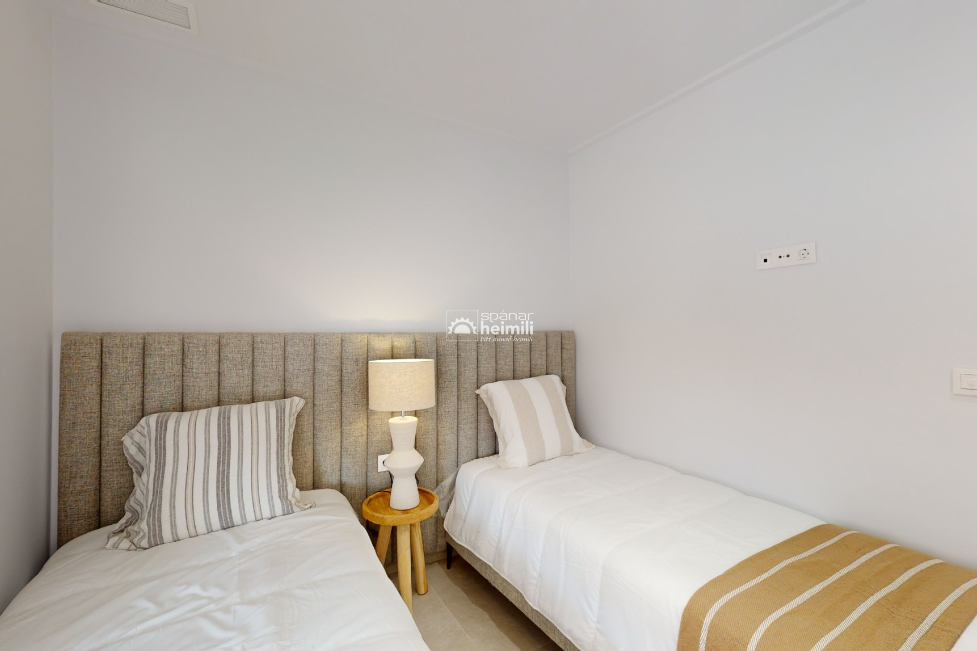 New Build - Apartment -
El Raso