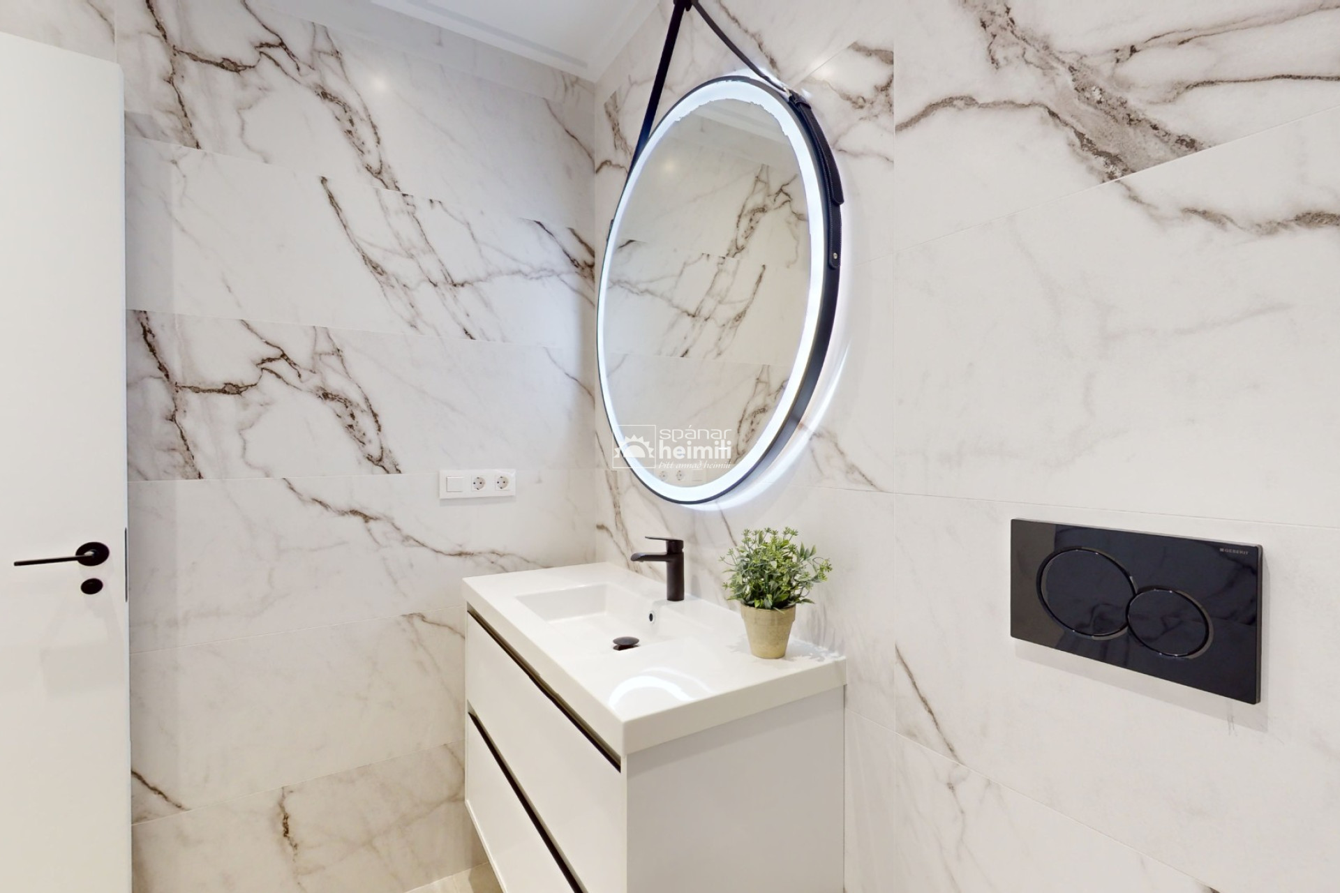 New Build - Apartment -
El Raso