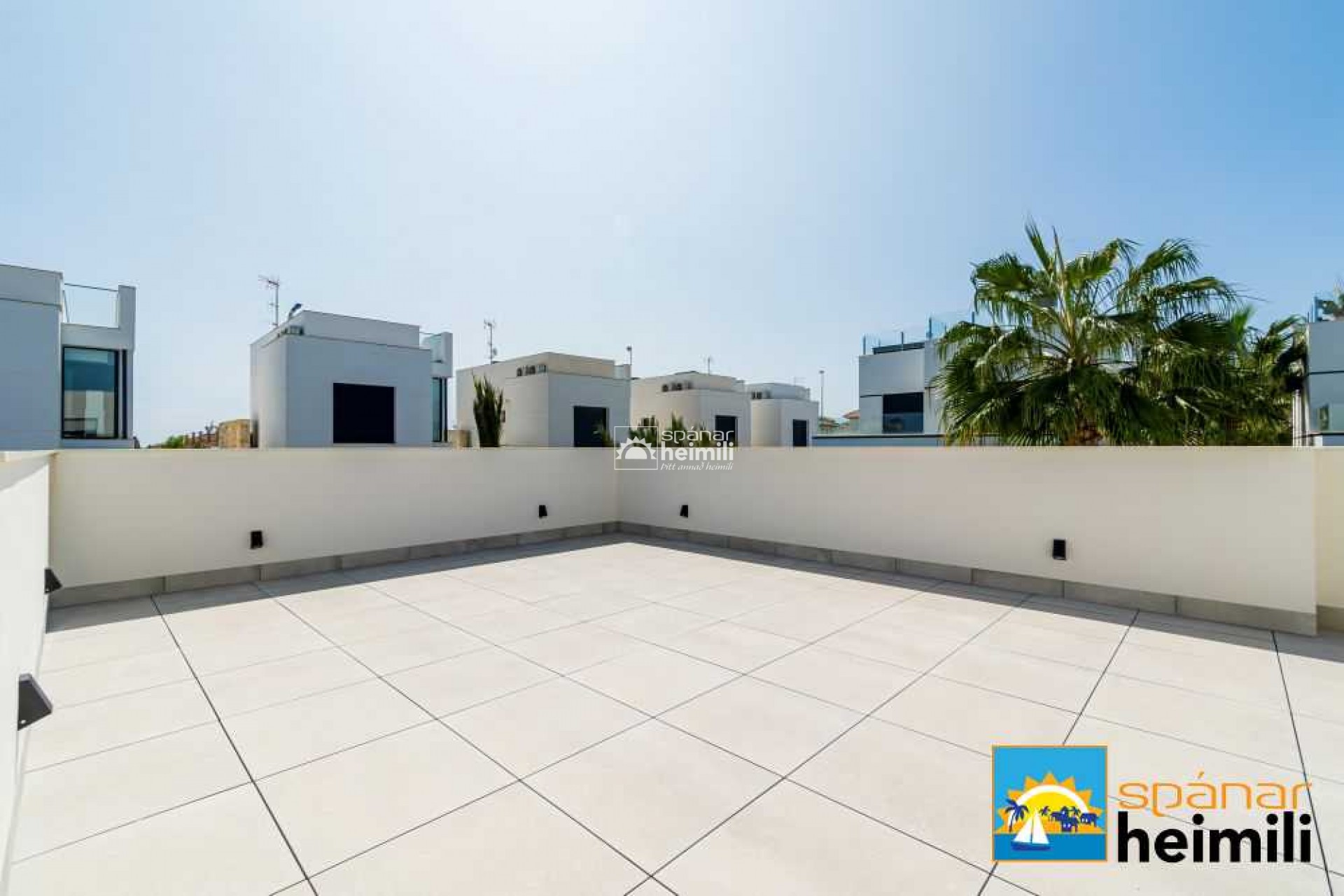 New Build - Detached house -
Cabo Roig