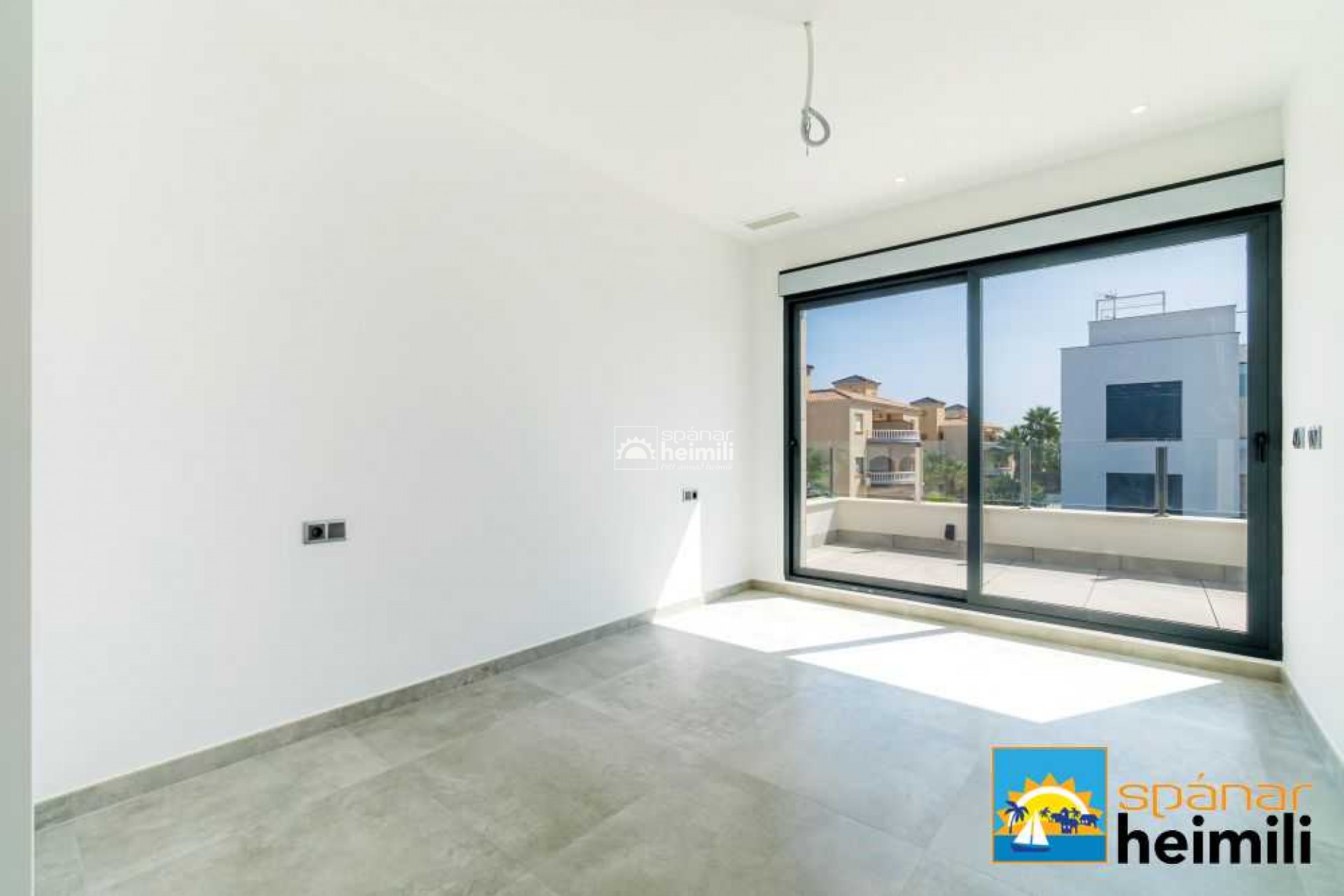 New Build - Detached house -
Cabo Roig