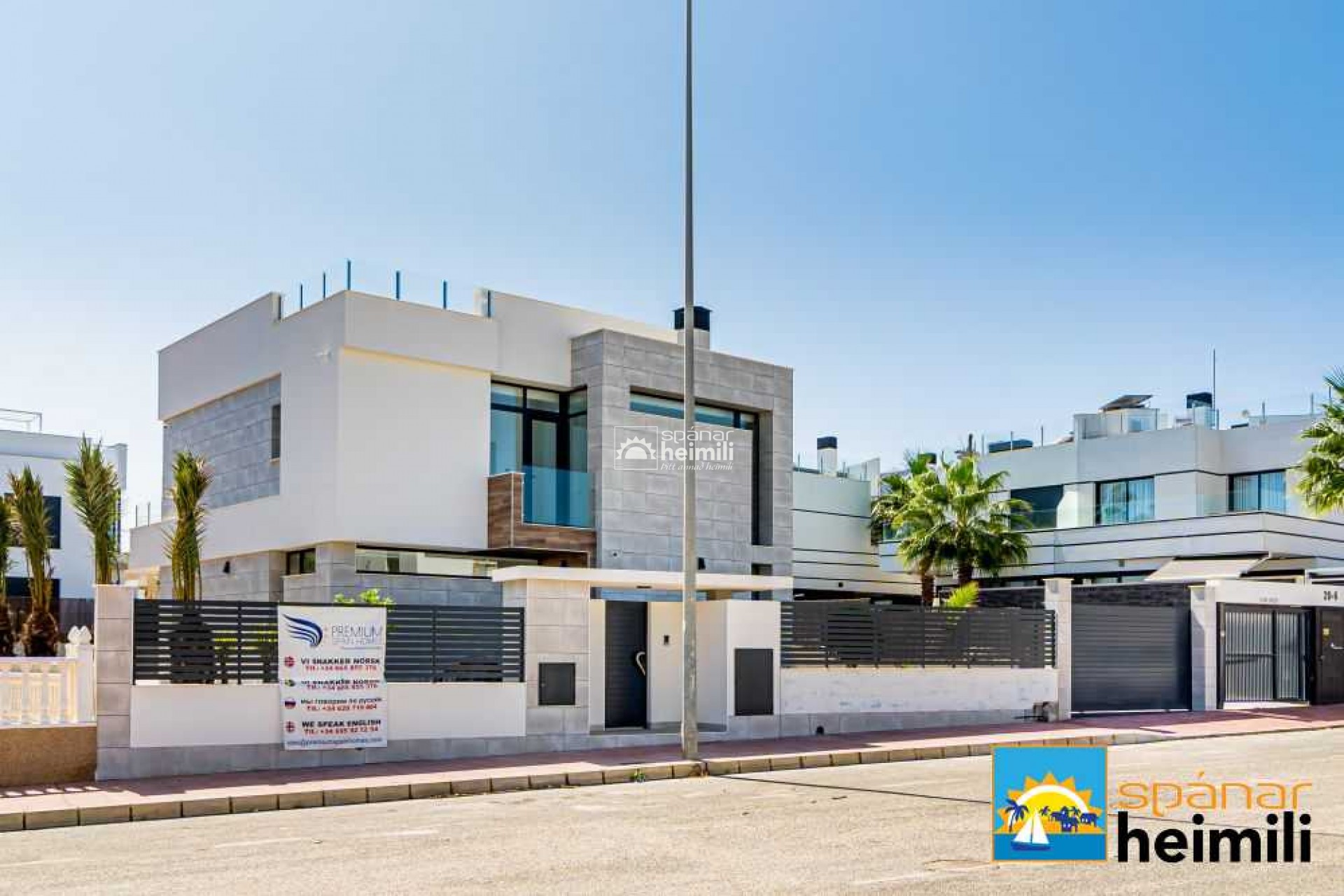 New Build - Detached house -
Cabo Roig