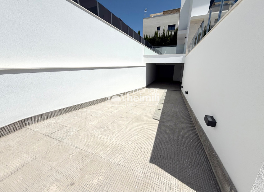 New Build - Detached house -
Campoamor/Las Ramblas