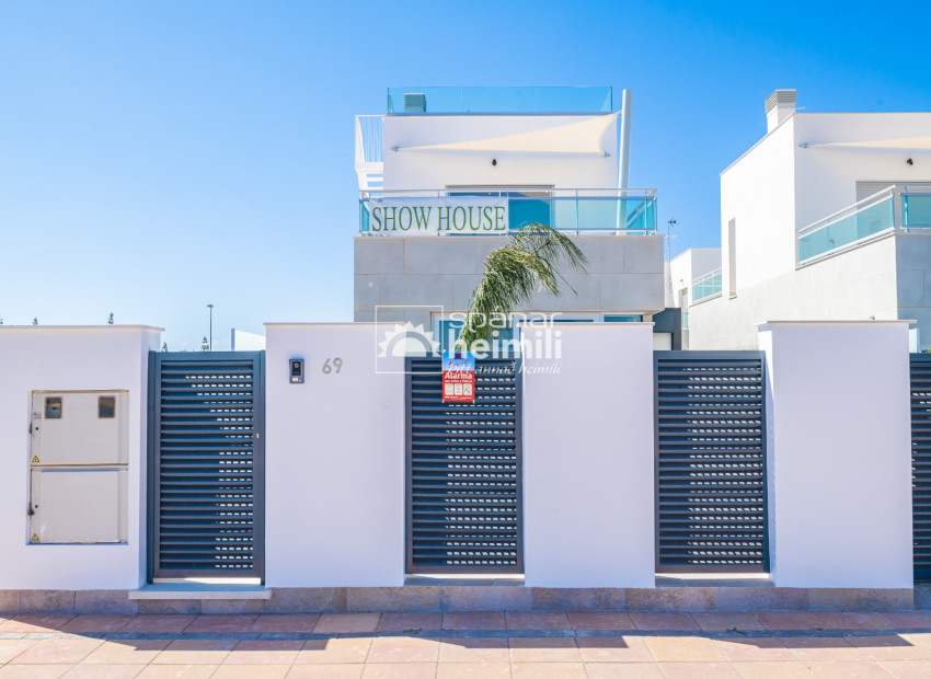 New Build - Detached house -
Los Alcazares