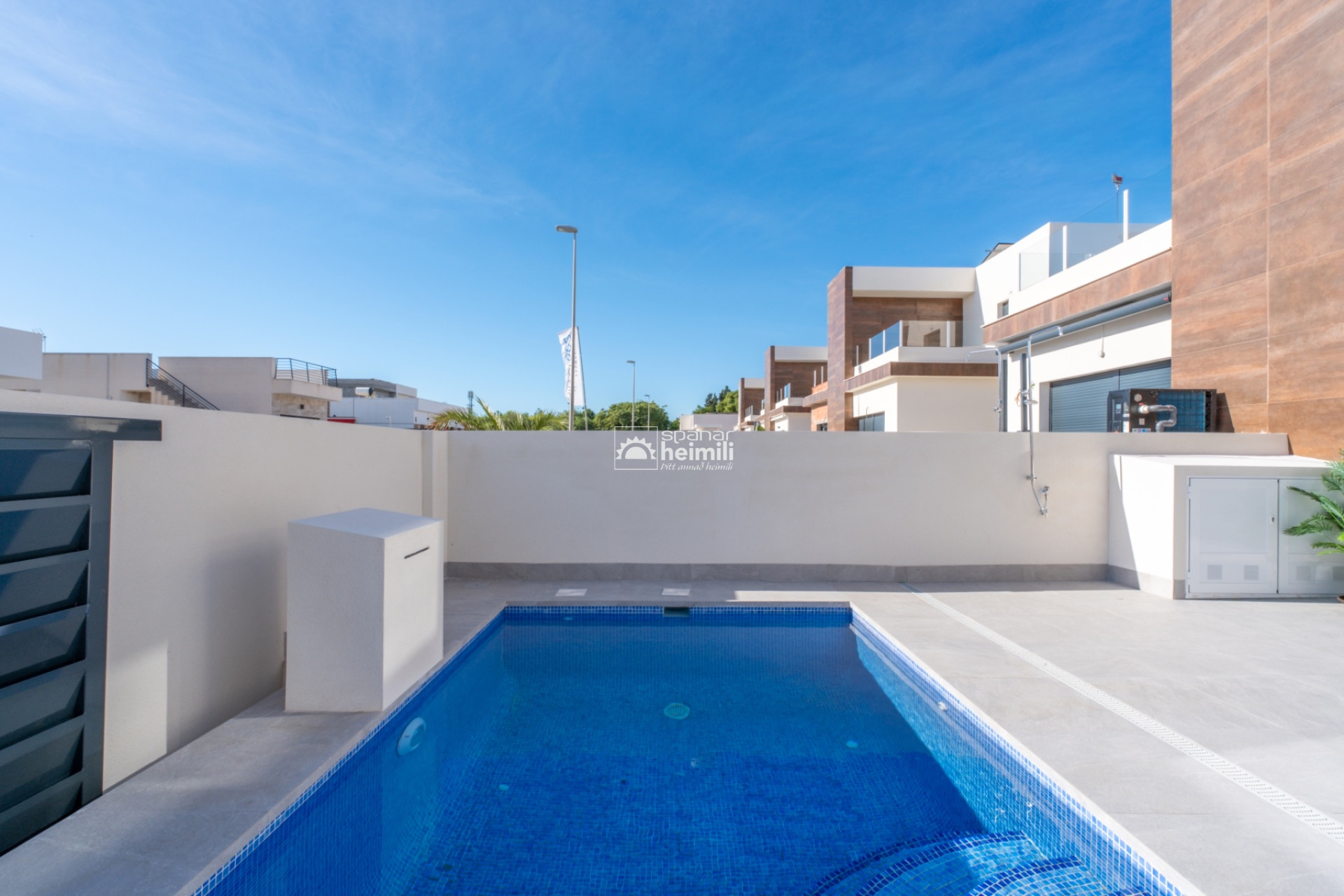 New Build - Townhouse -
Daya Nueva/Dolores