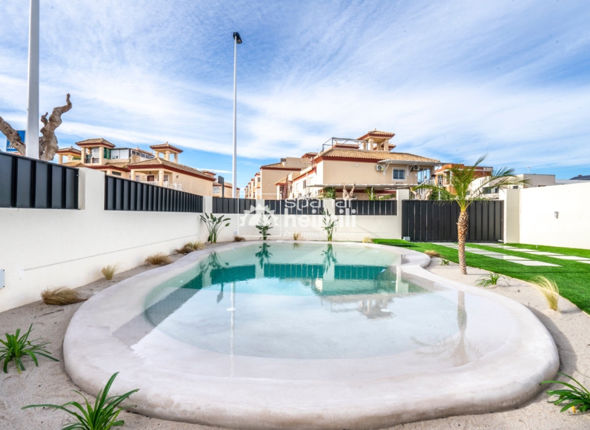 New Build - Villa -
Roldán