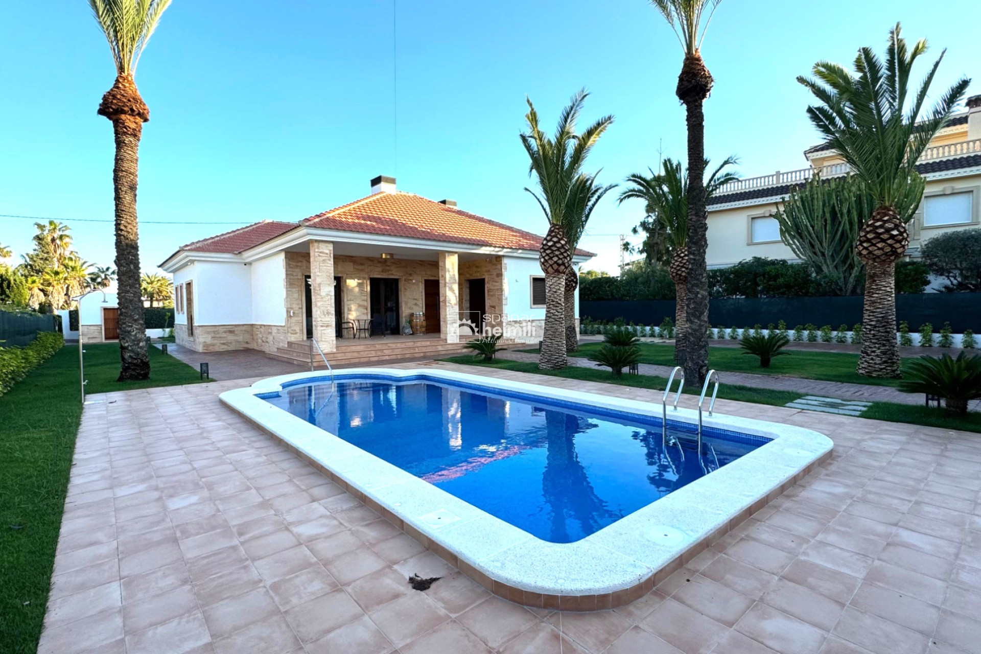 Nieuwbouw - Villa -
Cabo Roig