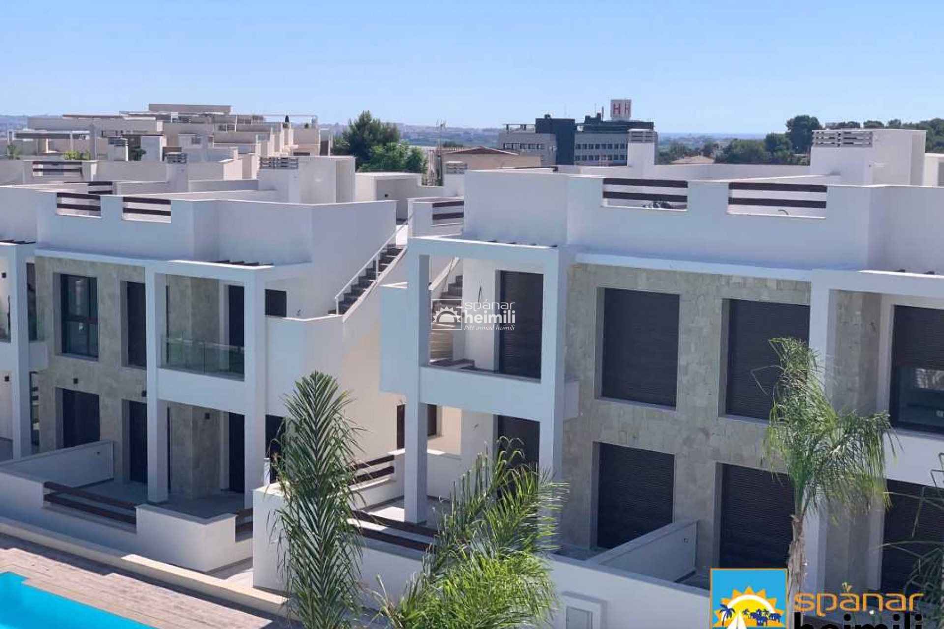 Nouvelle construction - Appartement dans un duplex -
Los Altos/Los Balcones