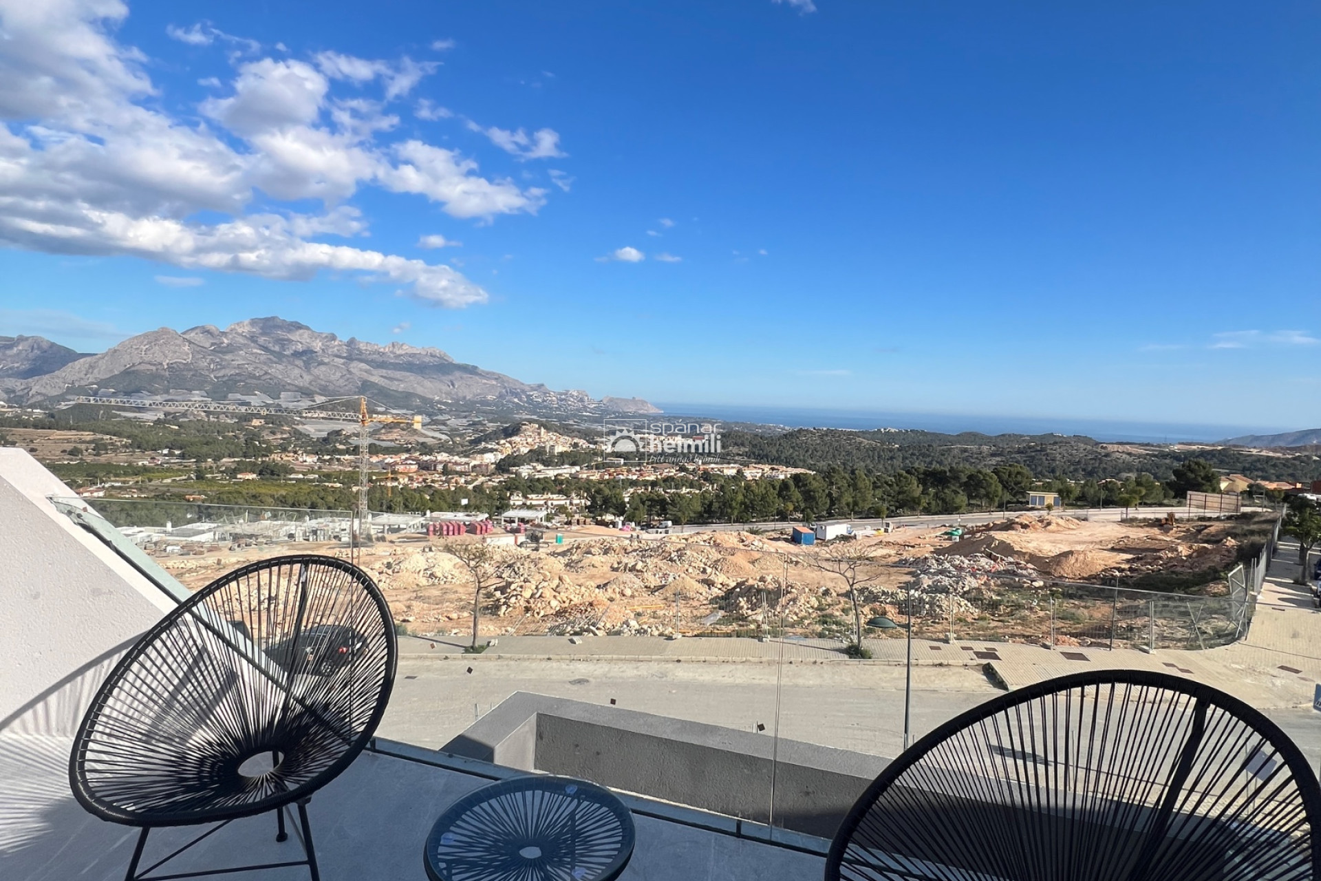 Nouvelle construction - Maison jumelée d’un côté -
La Nucia/Polop - Polop 