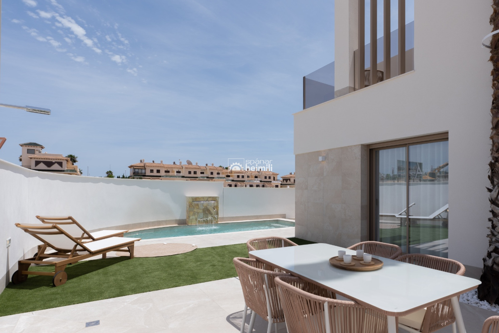 Nouvelle construction - Maison jumelée d’un côté -
Los Alcazares