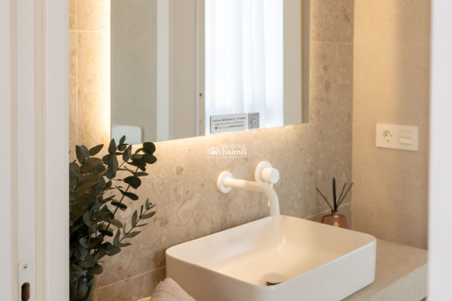 Nouvelle construction - Maison jumelée d’un côté -
Los Alcazares