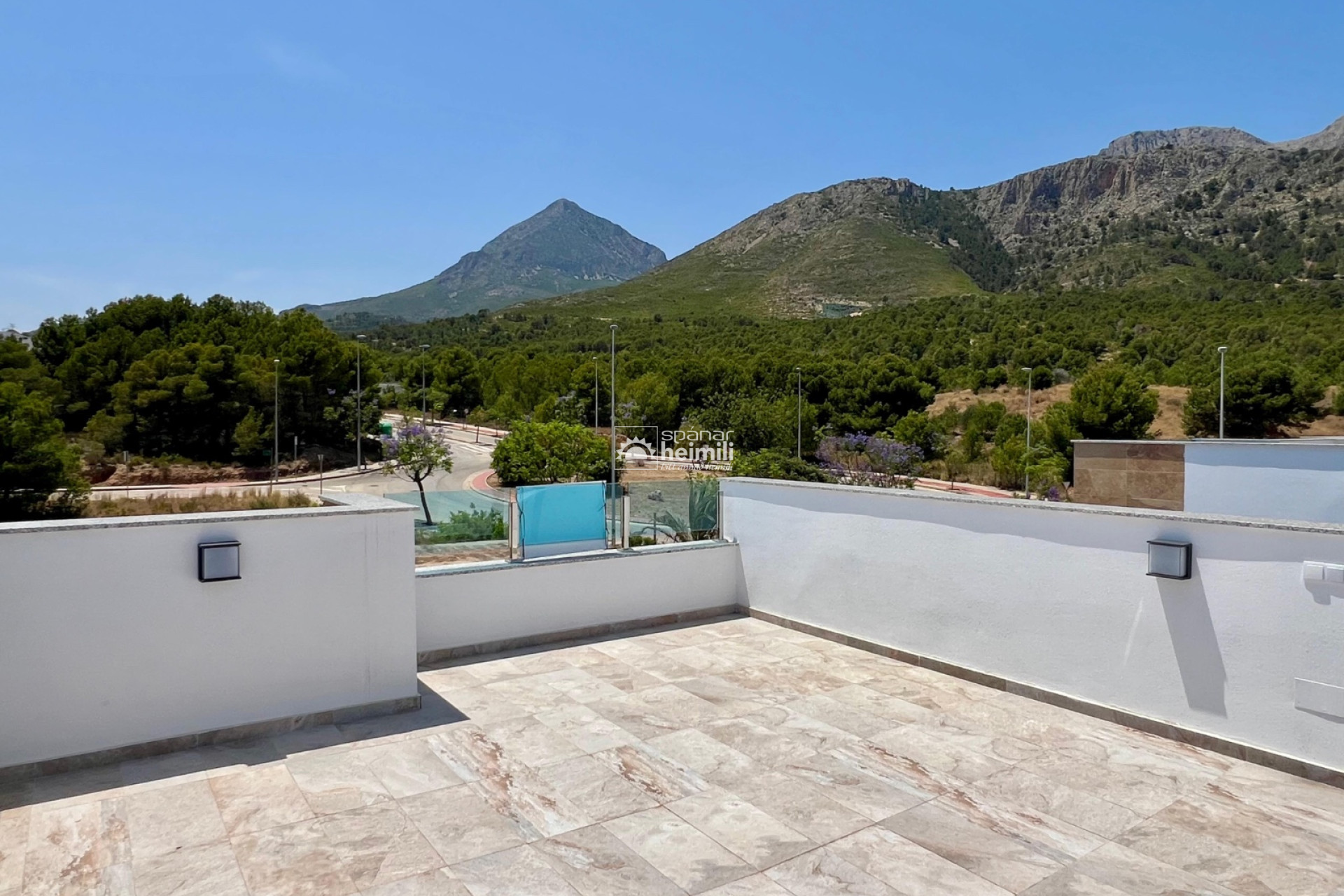 Nouvelle construction - Maison jumelée d’un côté -
Polop de la Marina  - polop