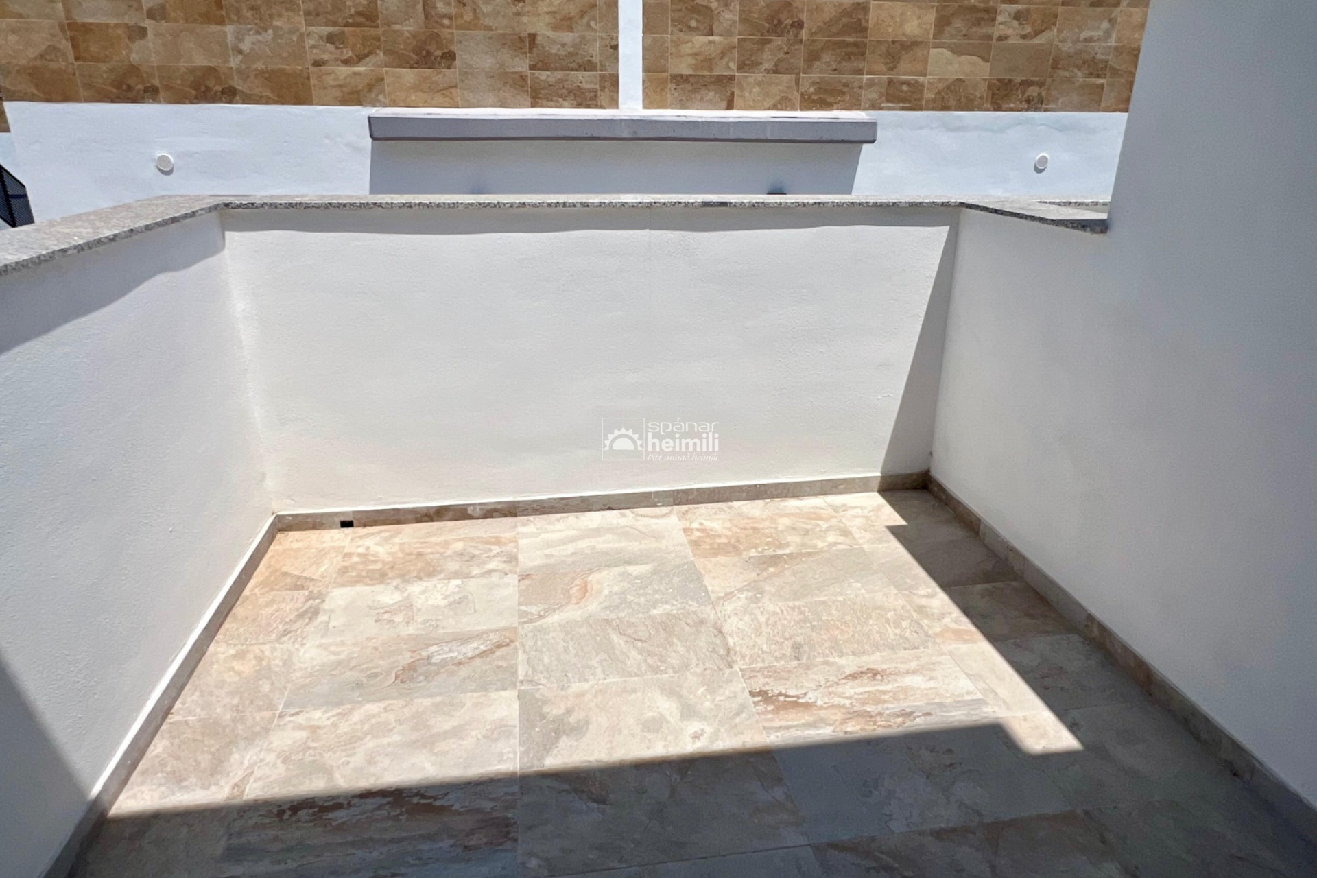 Nouvelle construction - Maison jumelée d’un côté -
Polop de la Marina  - polop