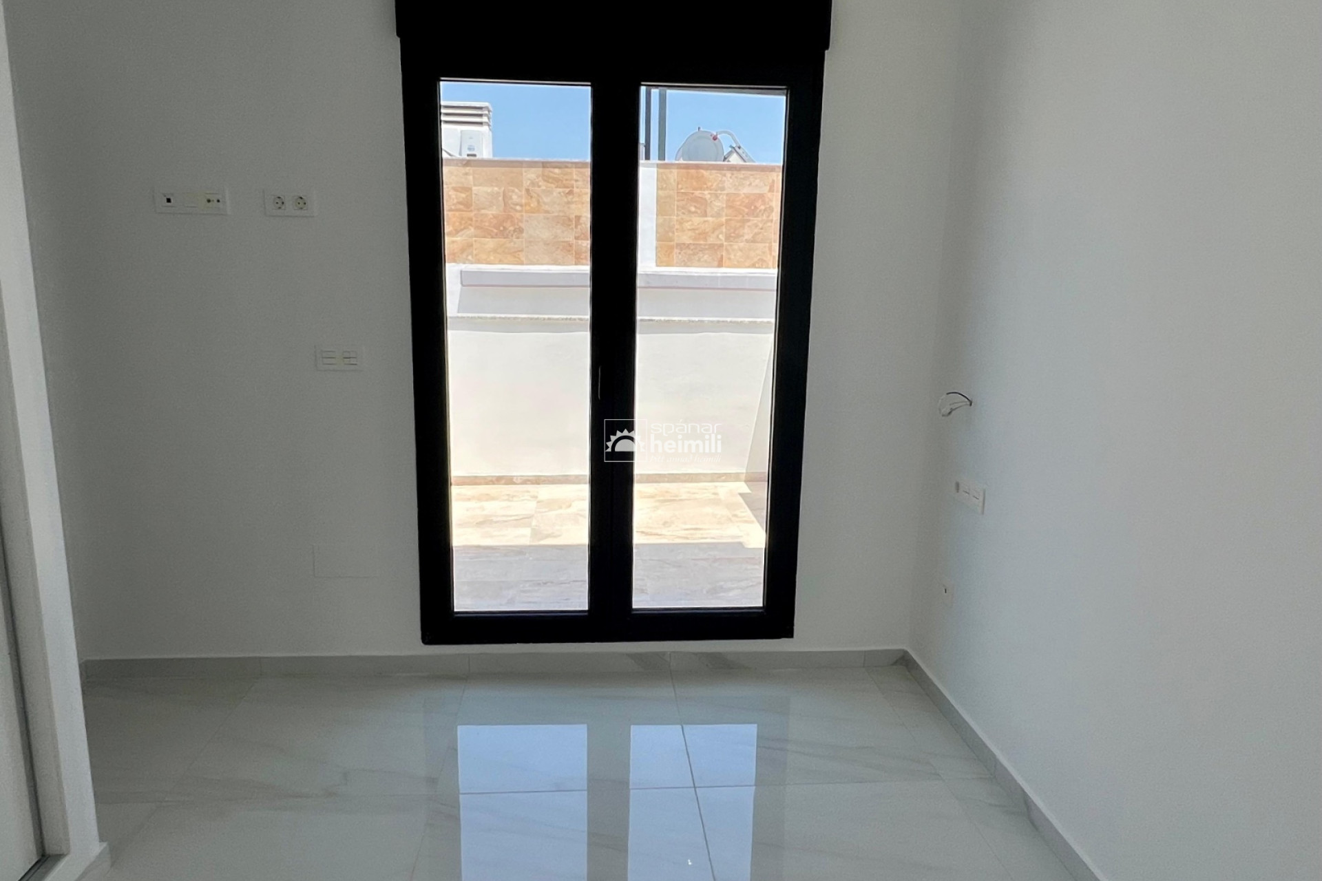 Nouvelle construction - Maison jumelée d’un côté -
Polop de la Marina  - polop