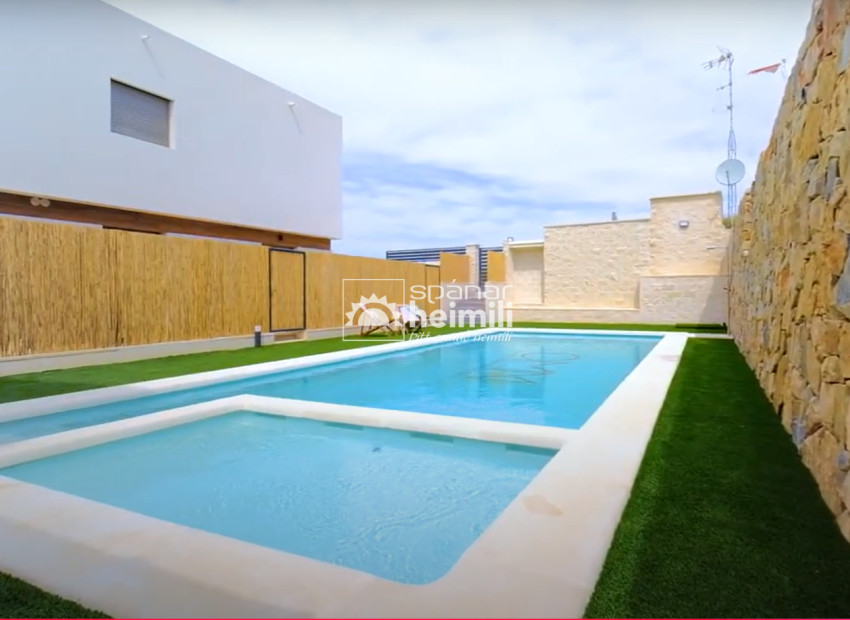 Nouvelle construction - Mitoyenne -
Villamartin