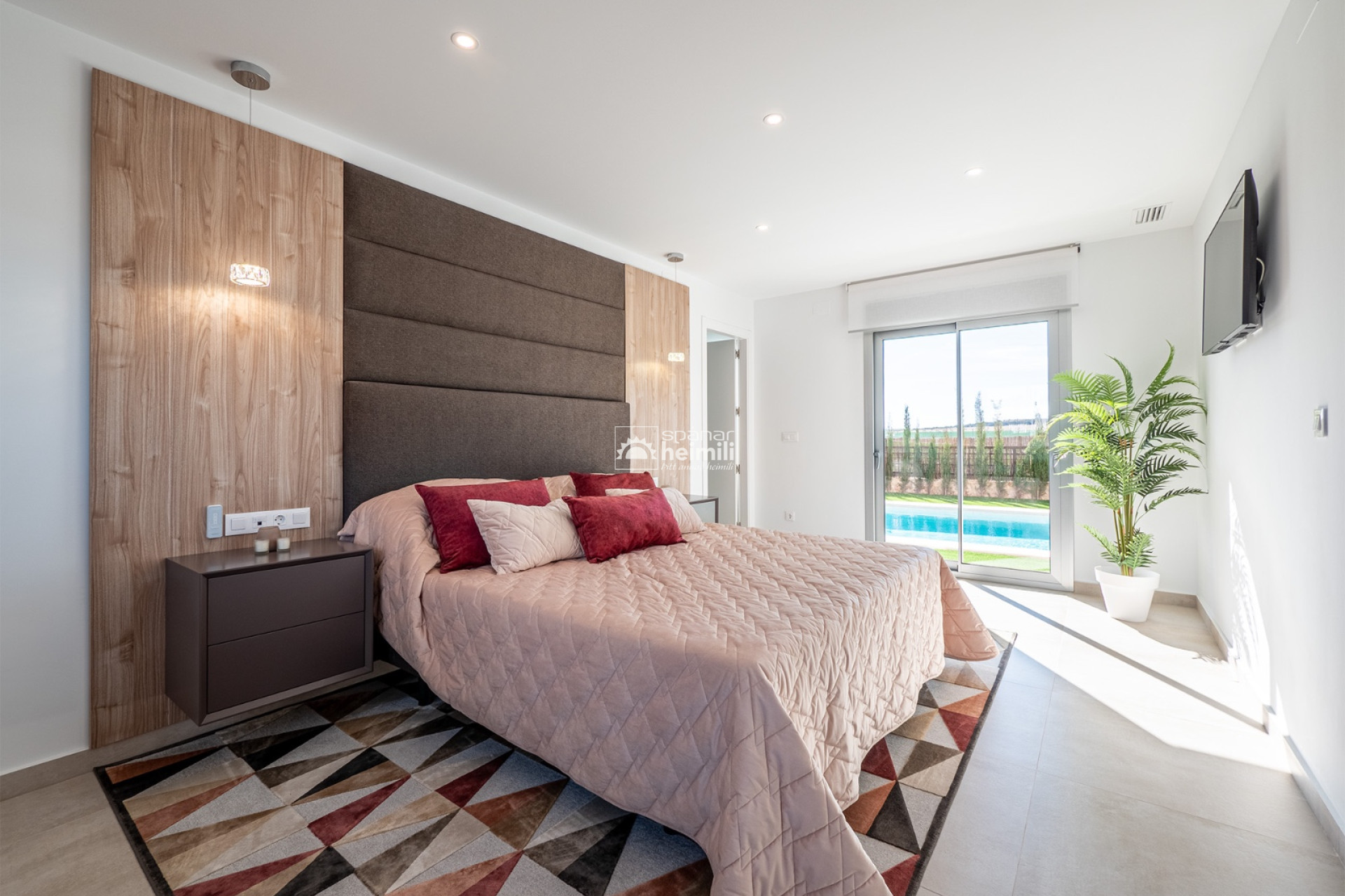 Nowy budynek -  -
La Finca