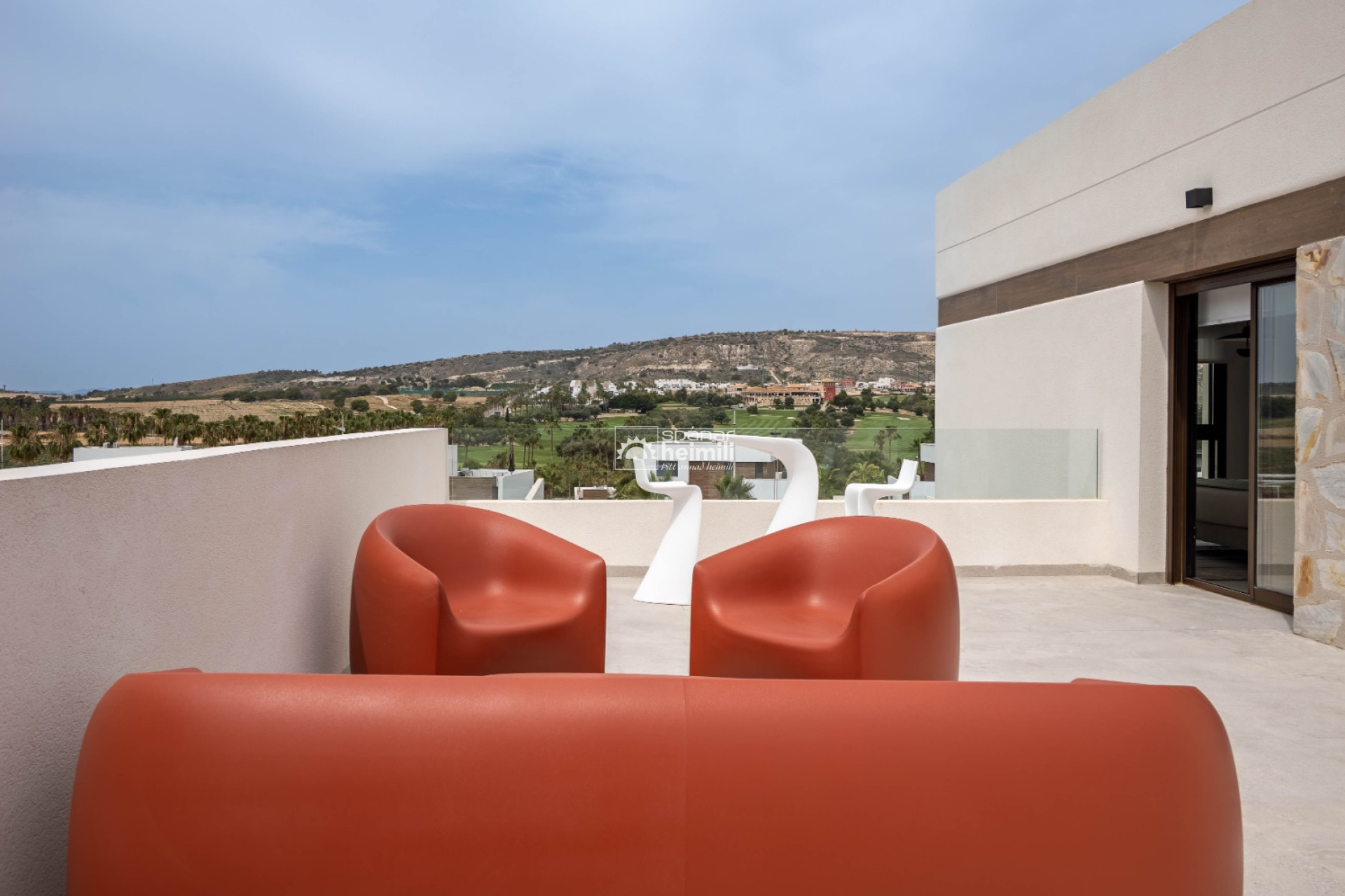 Nowy budynek -  -
La Finca