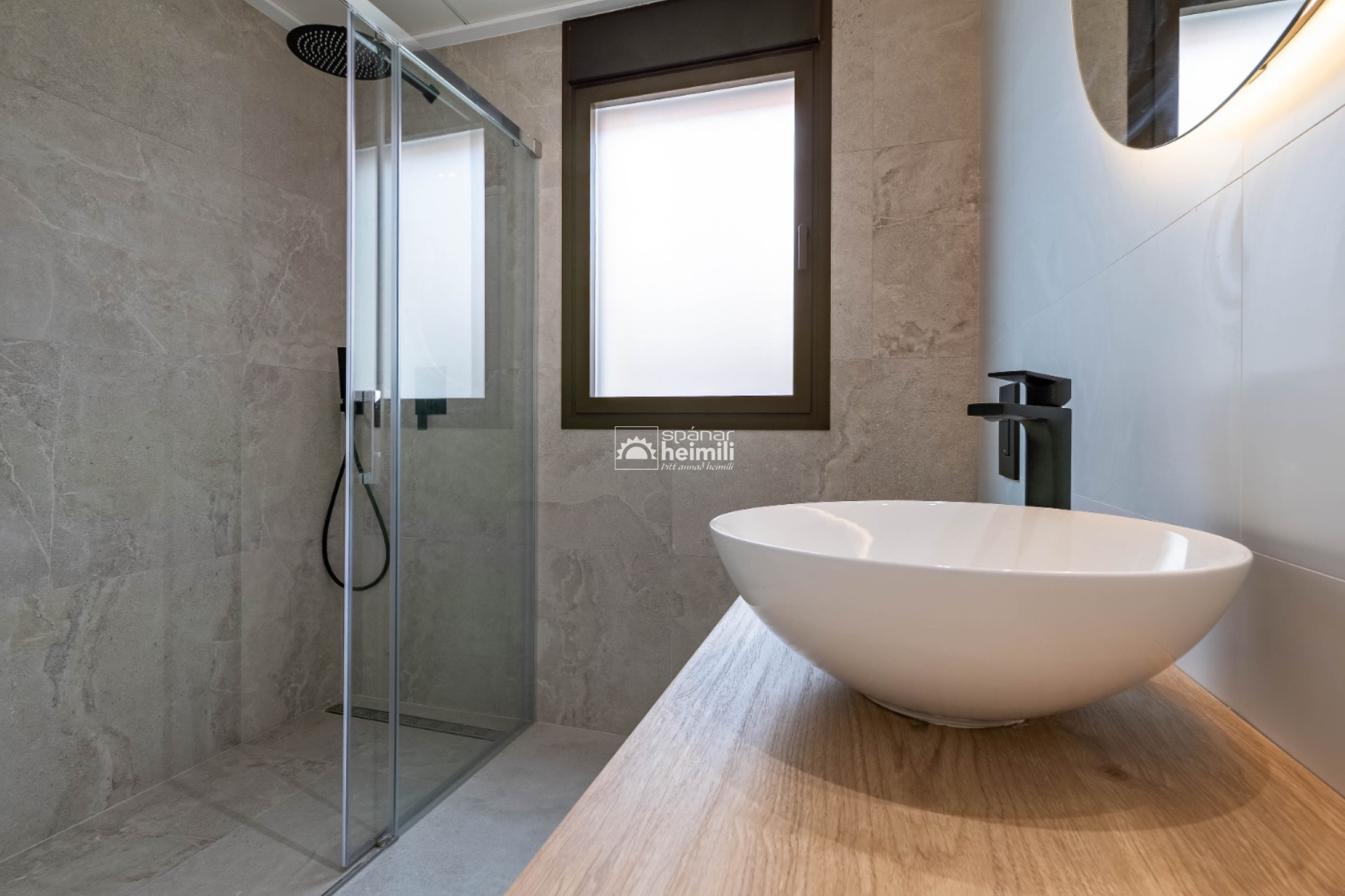 Nowy budynek -  -
La Finca