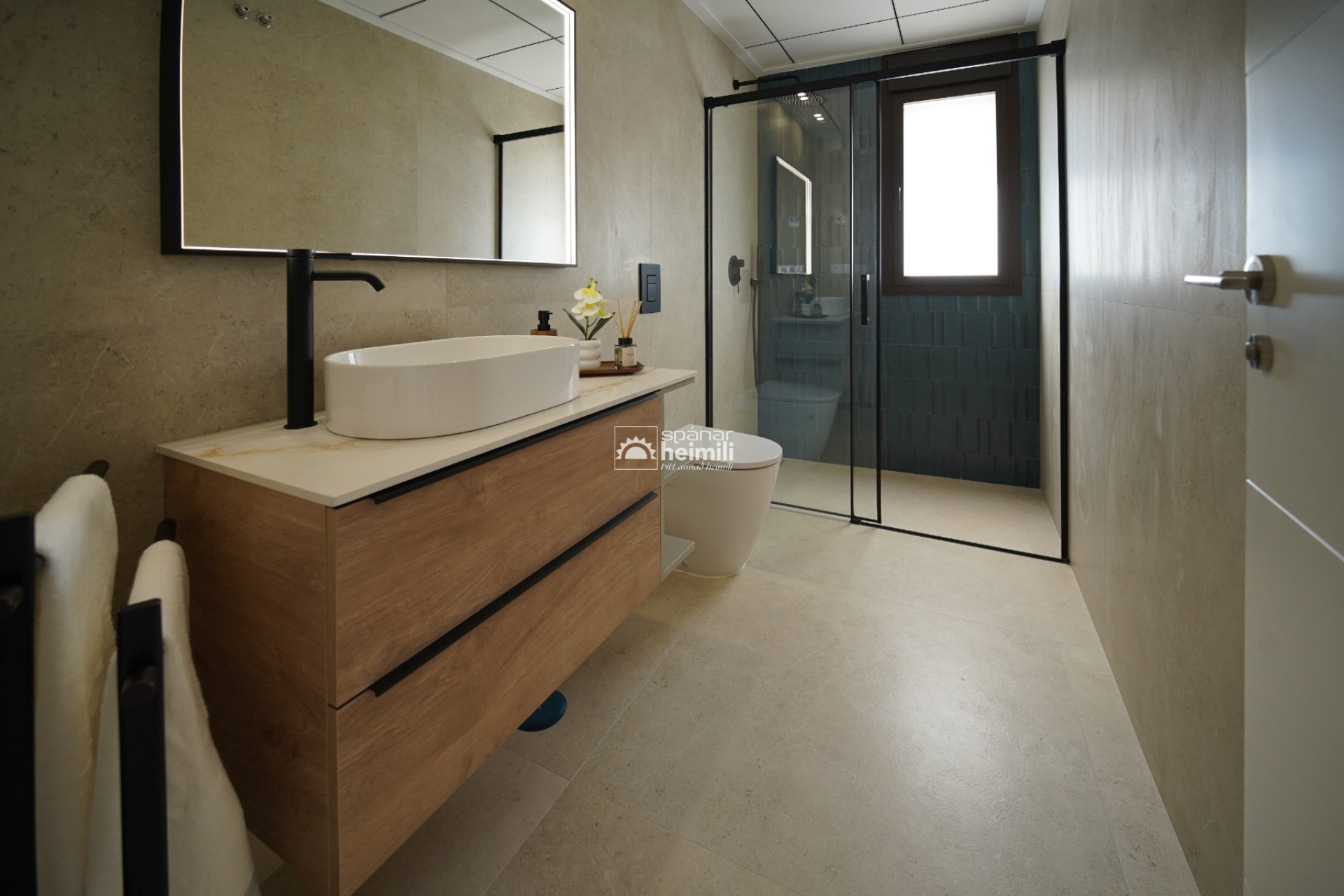 Nowy budynek -  -
La Finca