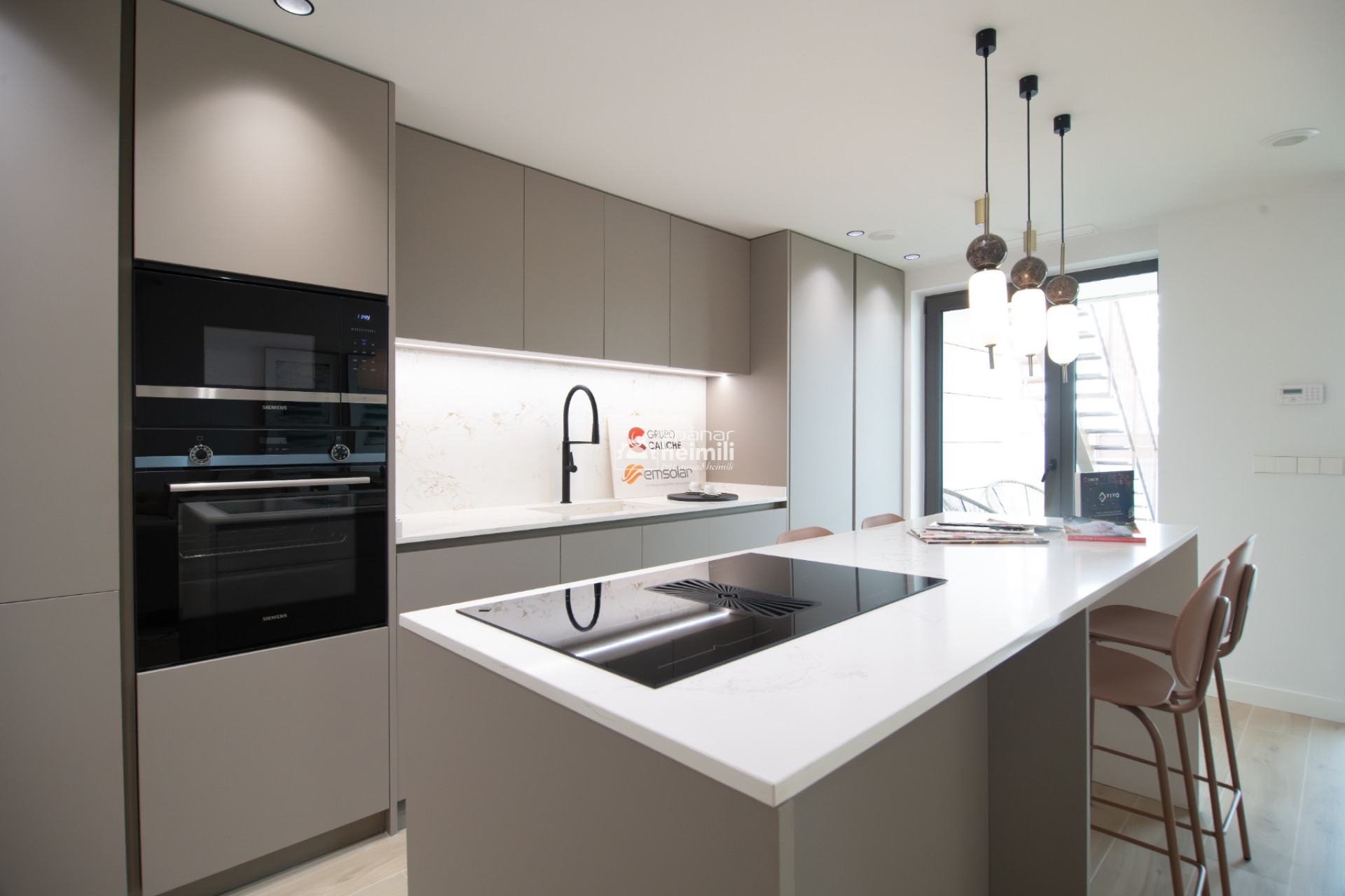 Nowy budynek -  -
Pilar de la Horadada