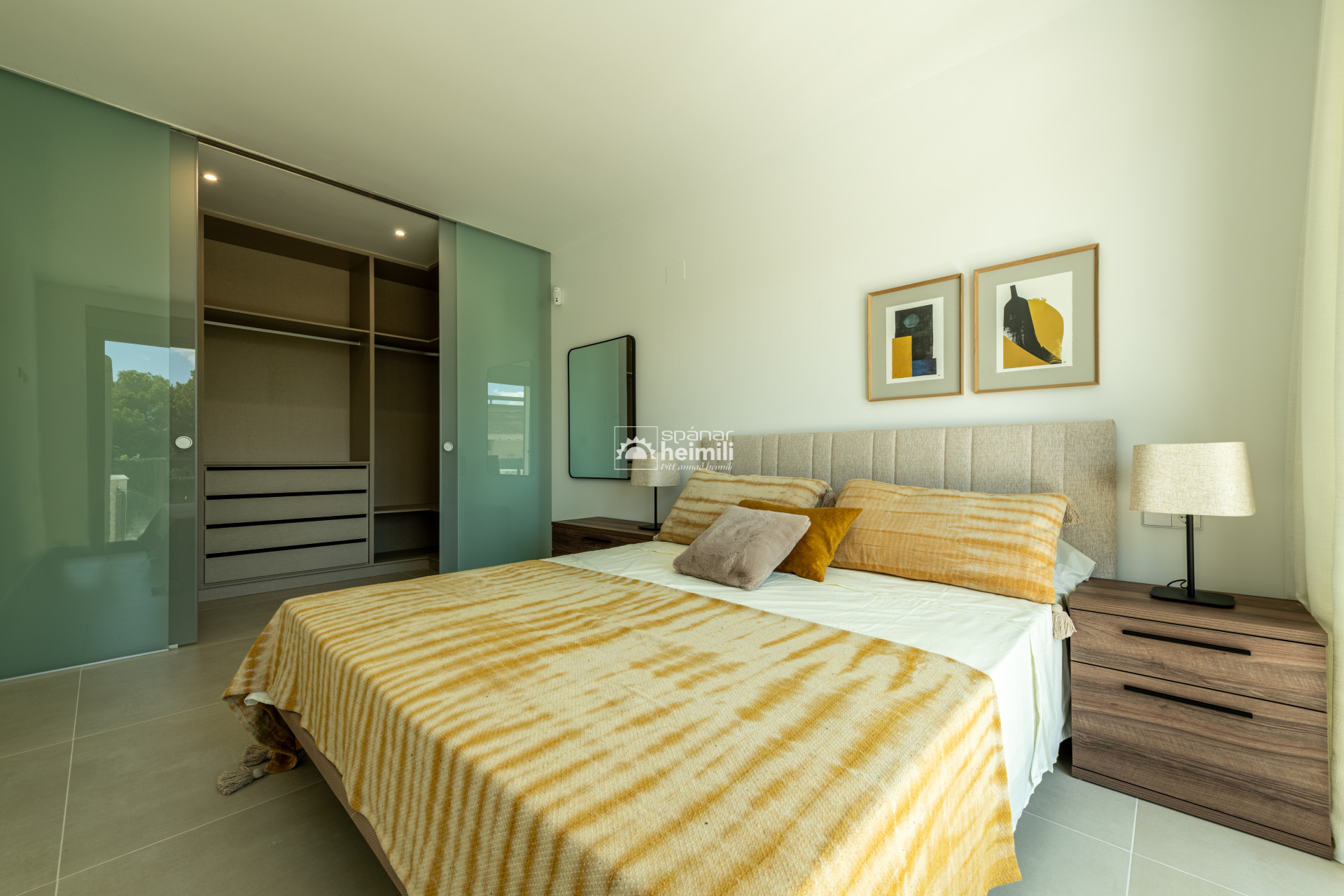 Nowy budynek -  -
Pilar de la Horadada