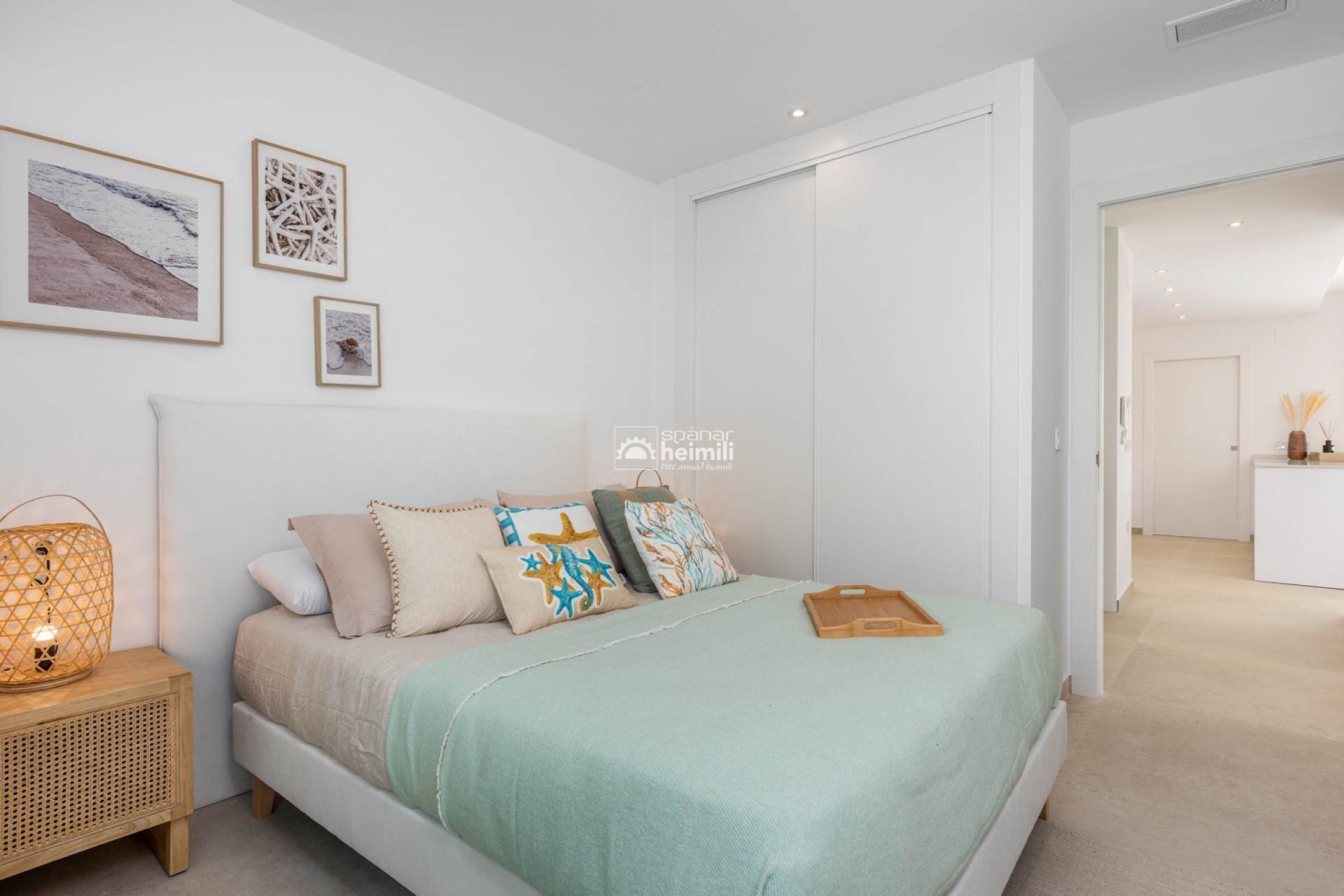 Nowy budynek - Półdom bliźniak -
Los Alcazares